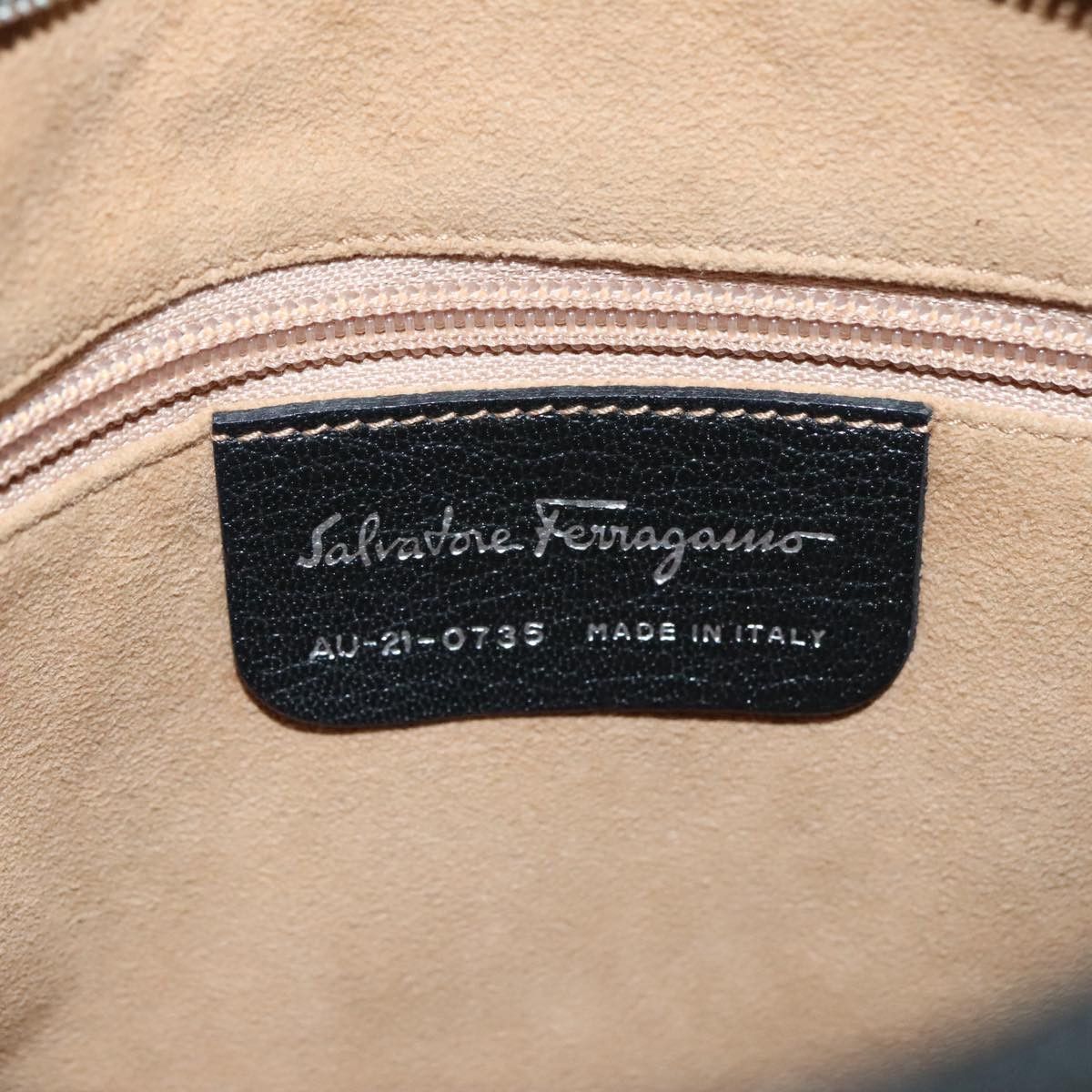 Salvatore Ferragamo Black Leather Shoulder Bag (Pre-Owned) Size ONE SIZE - 11 Thumbnail