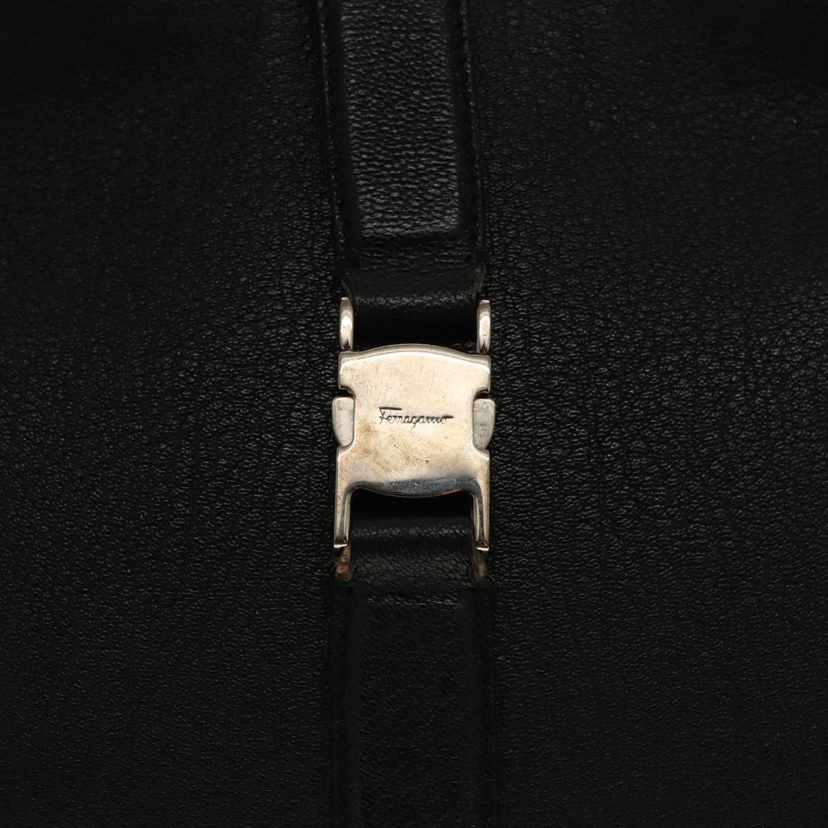 Salvatore Ferragamo Black Leather Shoulder Bag (Pre-Owned) Size ONE SIZE - 17 Thumbnail
