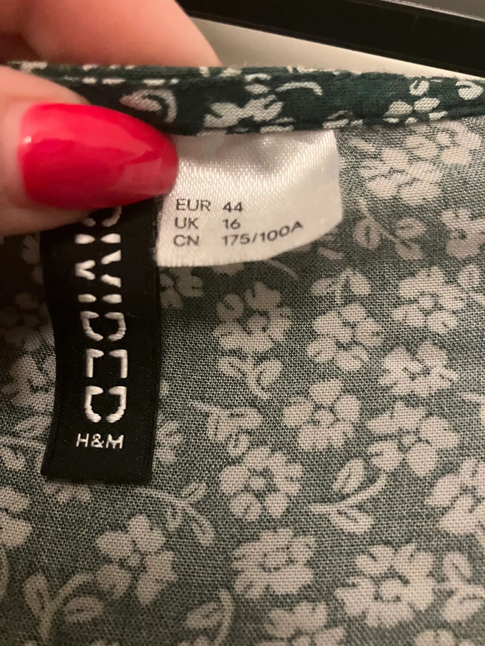 H&M H&M Blouse Size L / US 10 / IT 46 - 2 Thumbnail