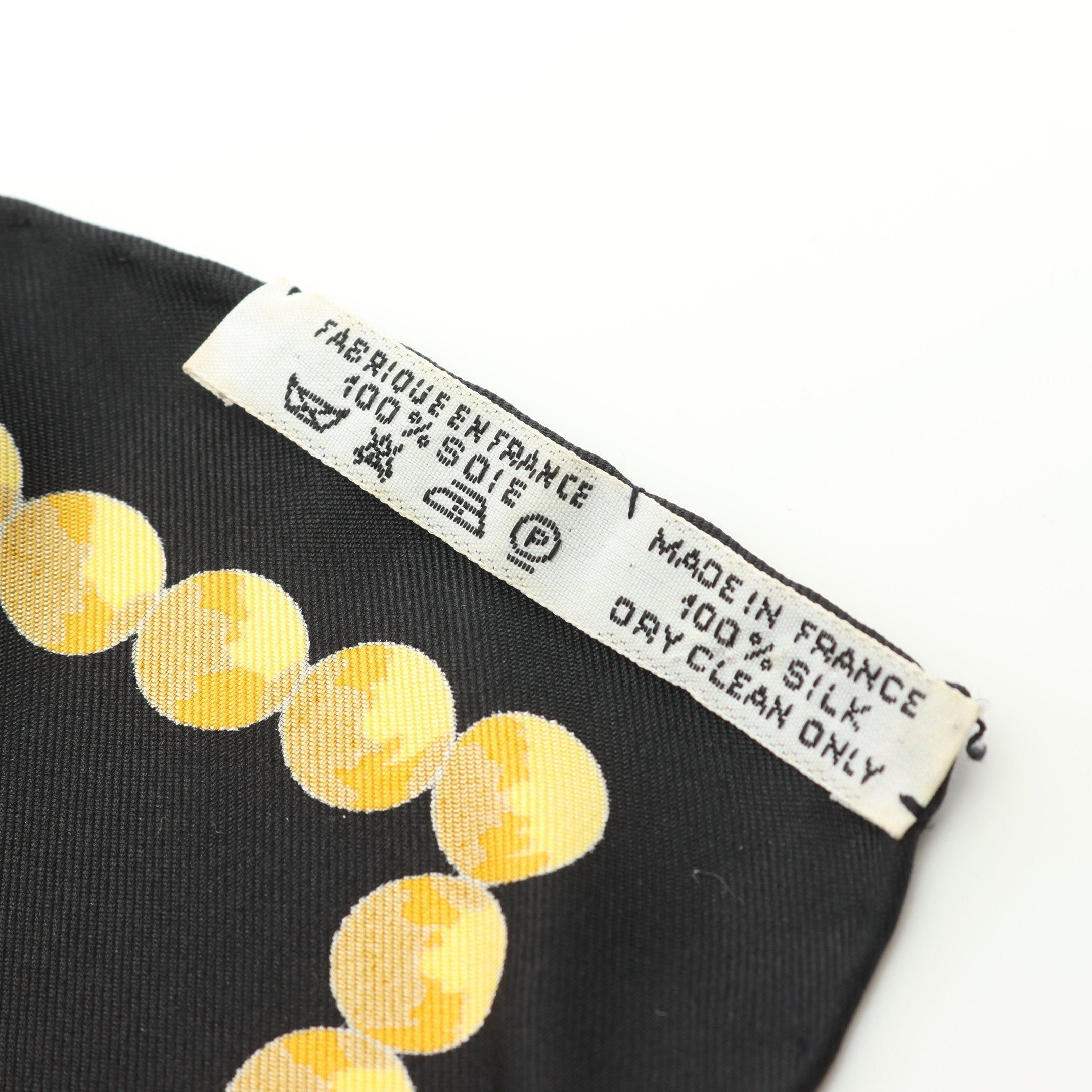 Hermes Hermes Carres 90 Cuillers D'Afrique Scarf Silk Black Yellow Size ONE SIZE - 3 Thumbnail