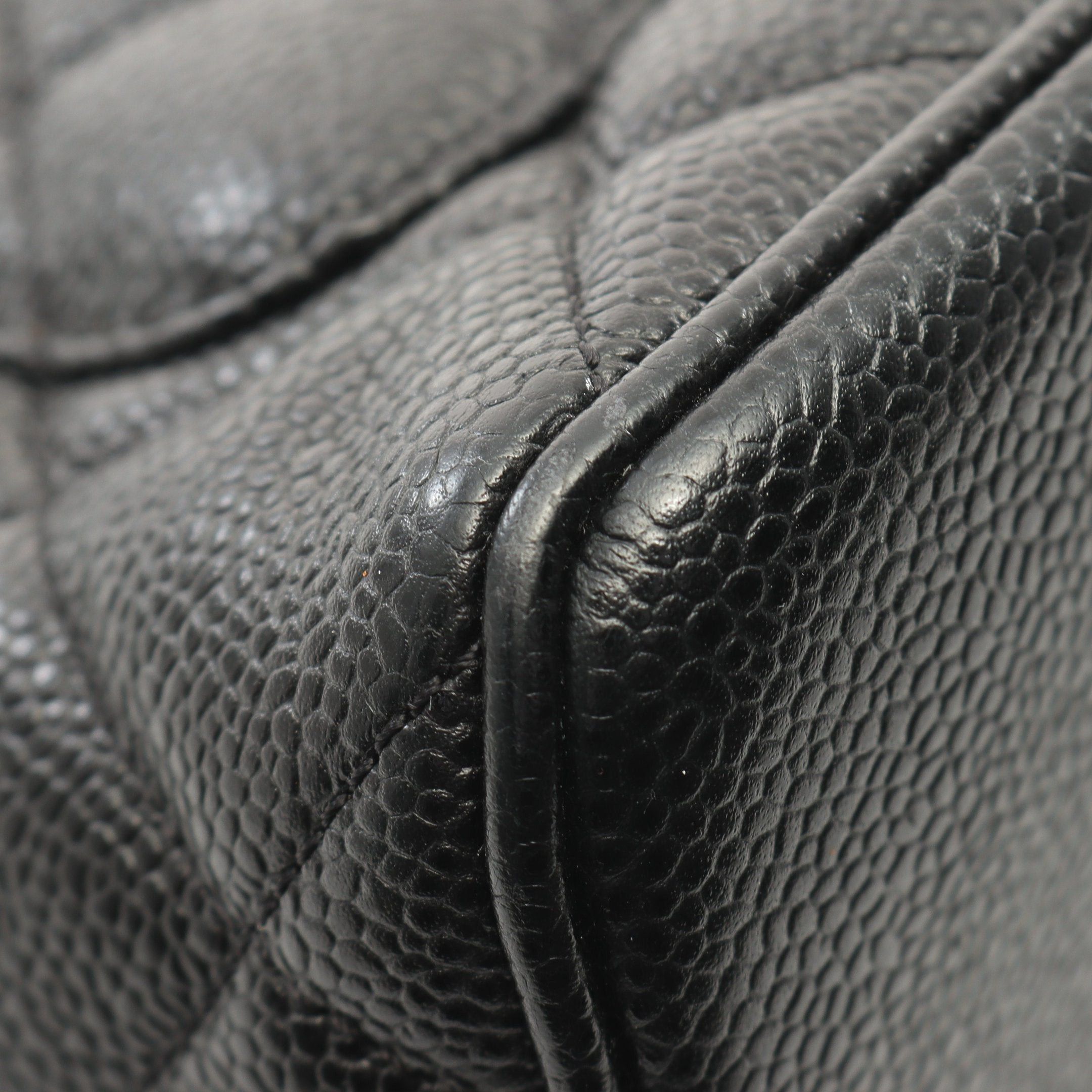 Chanel Chanel Reissue Tote Handbag Bag Caviar Skin Black Gold Hardware Size ONE SIZE - 6 Thumbnail