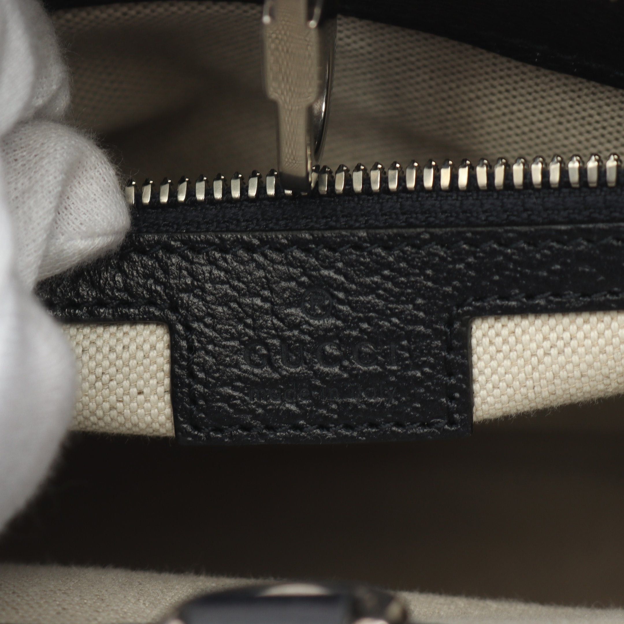 Gucci Gucci Gg Supreme Handbag Tote Bag Apple Leather Beige Navy Size ONE SIZE - 4 Thumbnail