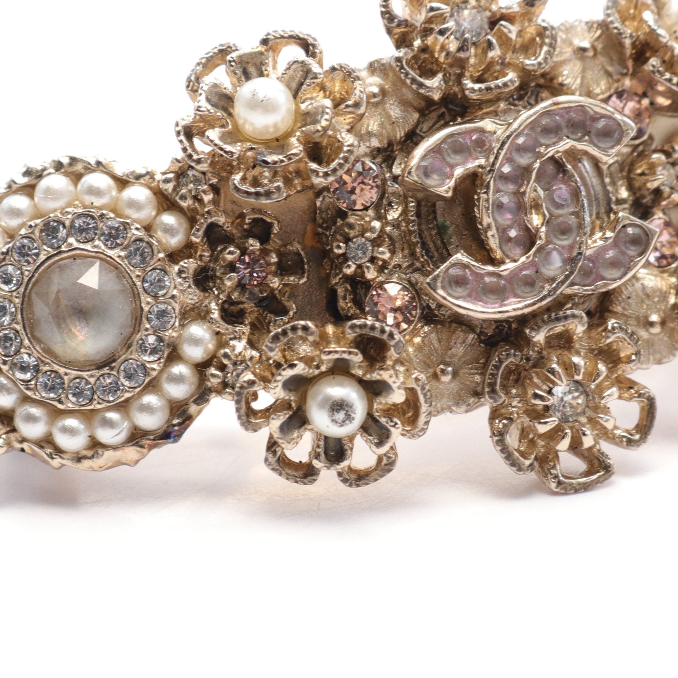Chanel Chanel Coco Mark Barretta Gp Rhinestone Fake Pearl Gold Clear White 15A Size ONE SIZE - 5 Thumbnail