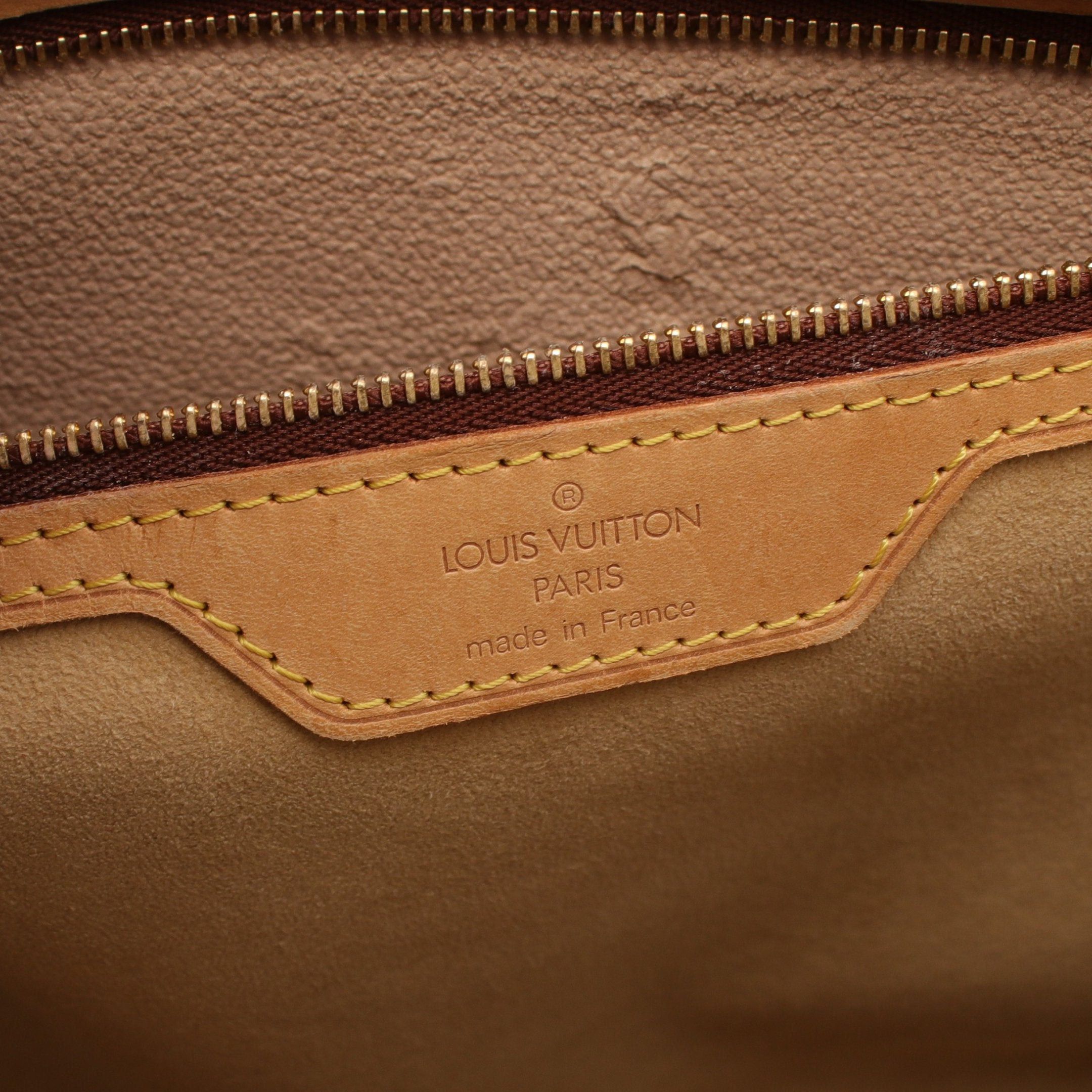 Louis Vuitton Louis Vuitton Luco Monogram Shoulder Bag Tote Leather Brown Size ONE SIZE - 4 Thumbnail