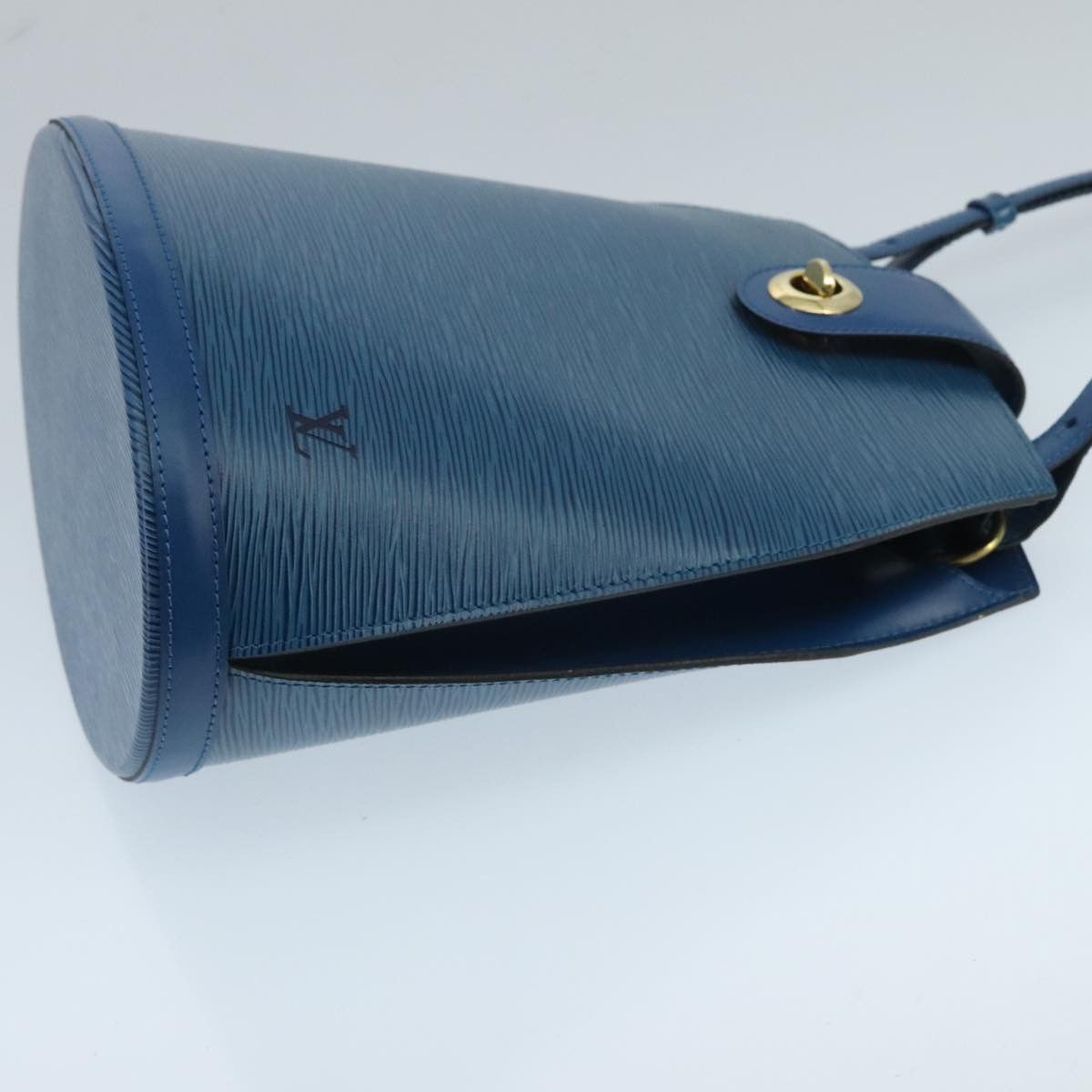 Louis Vuitton Cluny Blue Leather Shoulder Bag (Pre-Owned) Size ONE SIZE - 5 Thumbnail
