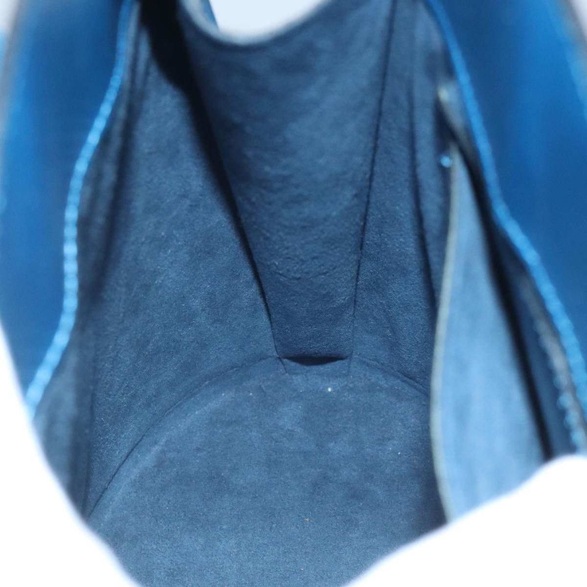 Louis Vuitton Cluny Blue Leather Shoulder Bag (Pre-Owned) Size ONE SIZE - 17 Thumbnail