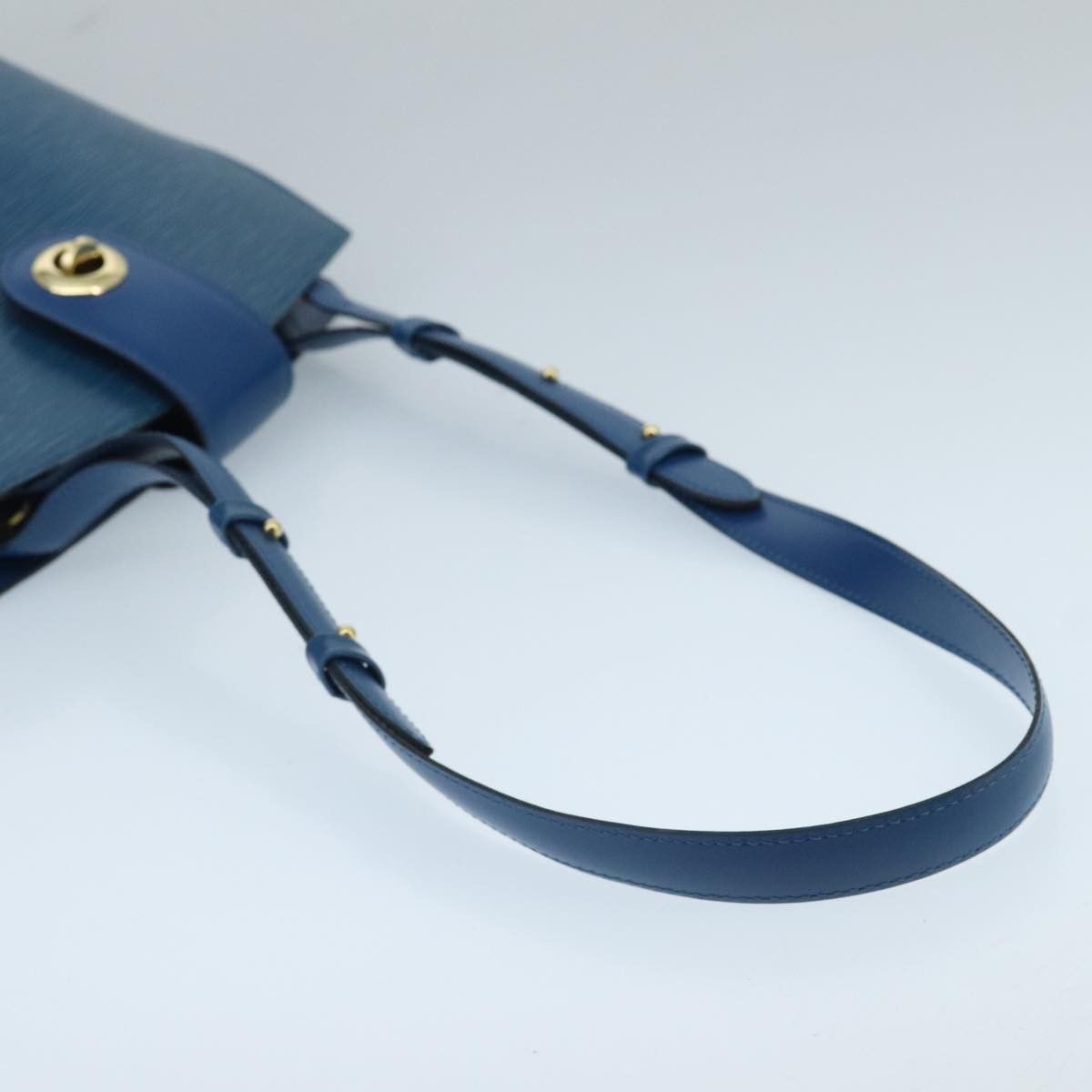 Louis Vuitton Cluny Blue Leather Shoulder Bag (Pre-Owned) Size ONE SIZE - 8 Thumbnail