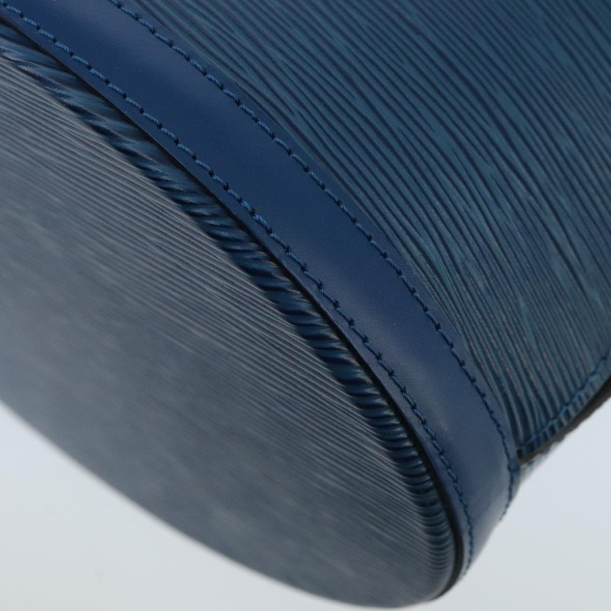Louis Vuitton Cluny Blue Leather Shoulder Bag (Pre-Owned) Size ONE SIZE - 13 Thumbnail