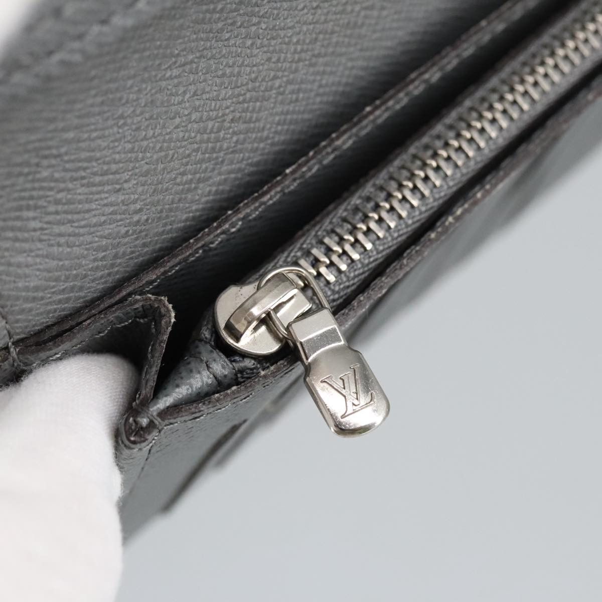 Louis Vuitton Brazza Grey Leather Wallet (Pre-Owned) Size ONE SIZE - 13 Thumbnail