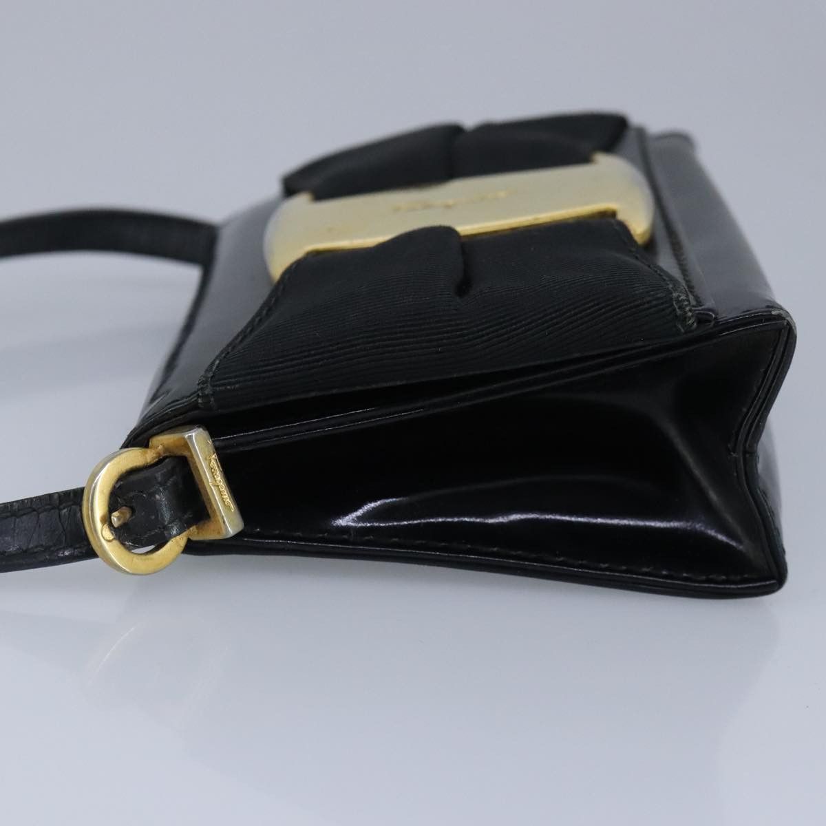 Salvatore Ferragamo Vara Black Patent Leather Shoulder Bag (Pre-Owned) Size ONE SIZE - 4 Thumbnail