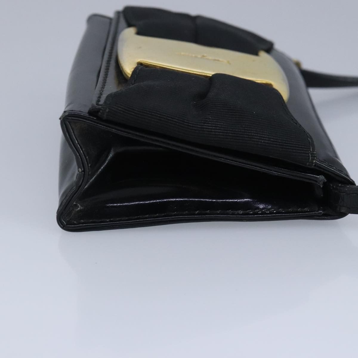 Salvatore Ferragamo Vara Black Patent Leather Shoulder Bag (Pre-Owned) Size ONE SIZE - 5 Thumbnail