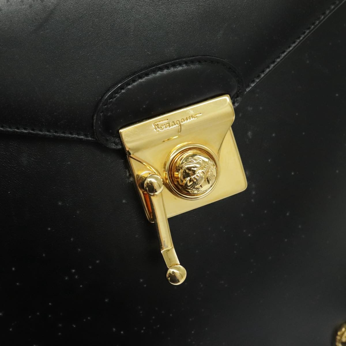 Salvatore Ferragamo Black Leather Handbag (Pre-Owned) Size ONE SIZE - 17 Thumbnail