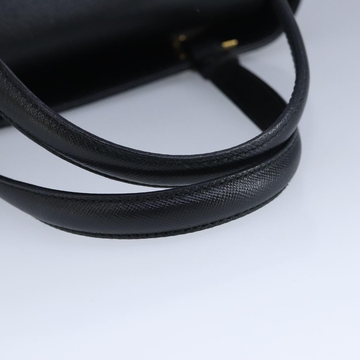 Salvatore Ferragamo Gancini Black Leather Handbag (Pre-Owned) Size ONE SIZE - 7 Thumbnail