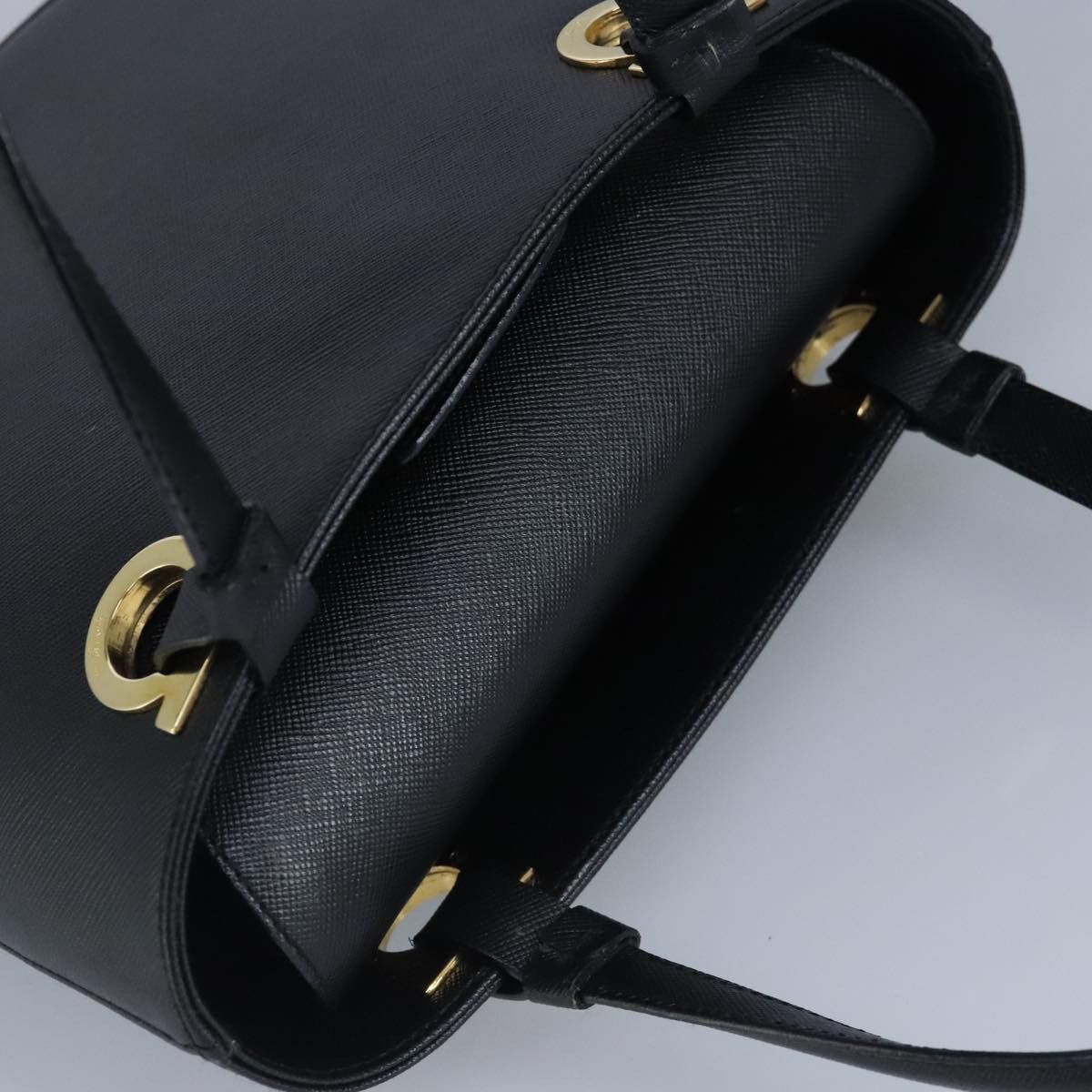 Salvatore Ferragamo Gancini Black Leather Handbag (Pre-Owned) Size ONE SIZE - 6 Thumbnail