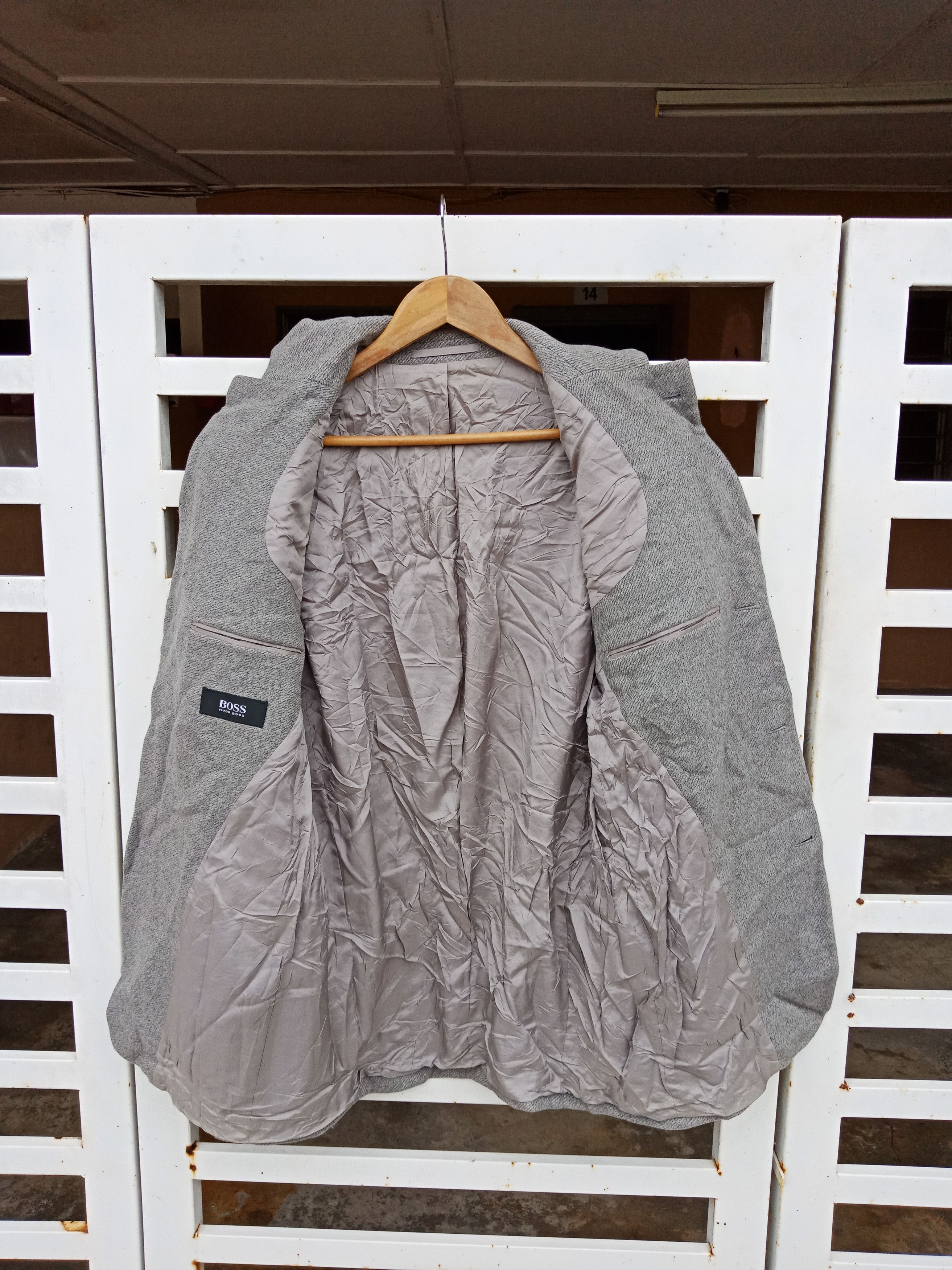 Hugo Boss Luxury Hugo Boss 80% Virgin Wool Coat Made in Italy Size US M / EU 48-50 / 2 - 3 Thumbnail
