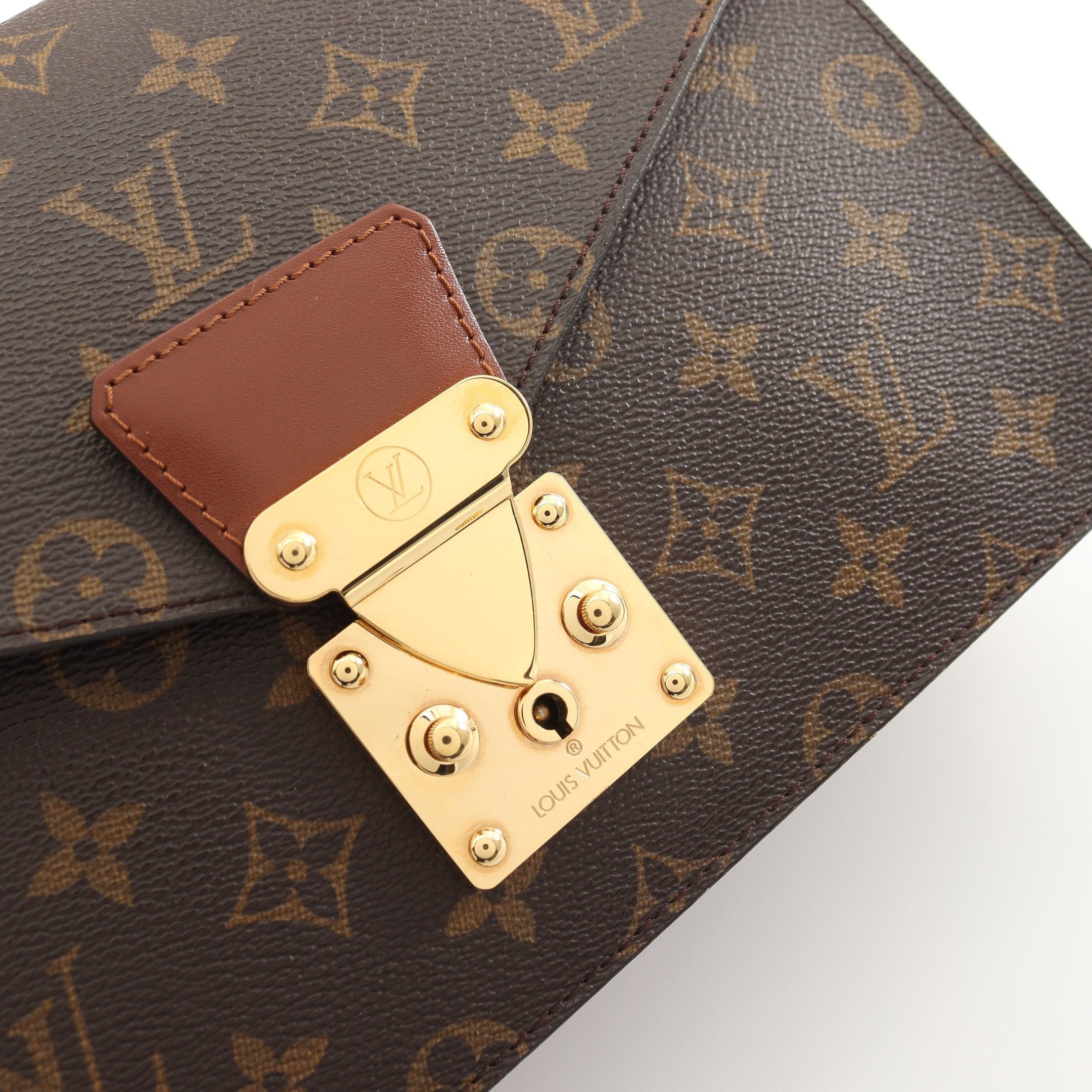 Louis Vuitton Louis Vuitton Concorde Monogram Handbag Leather Brown Size ONE SIZE - 11 Thumbnail