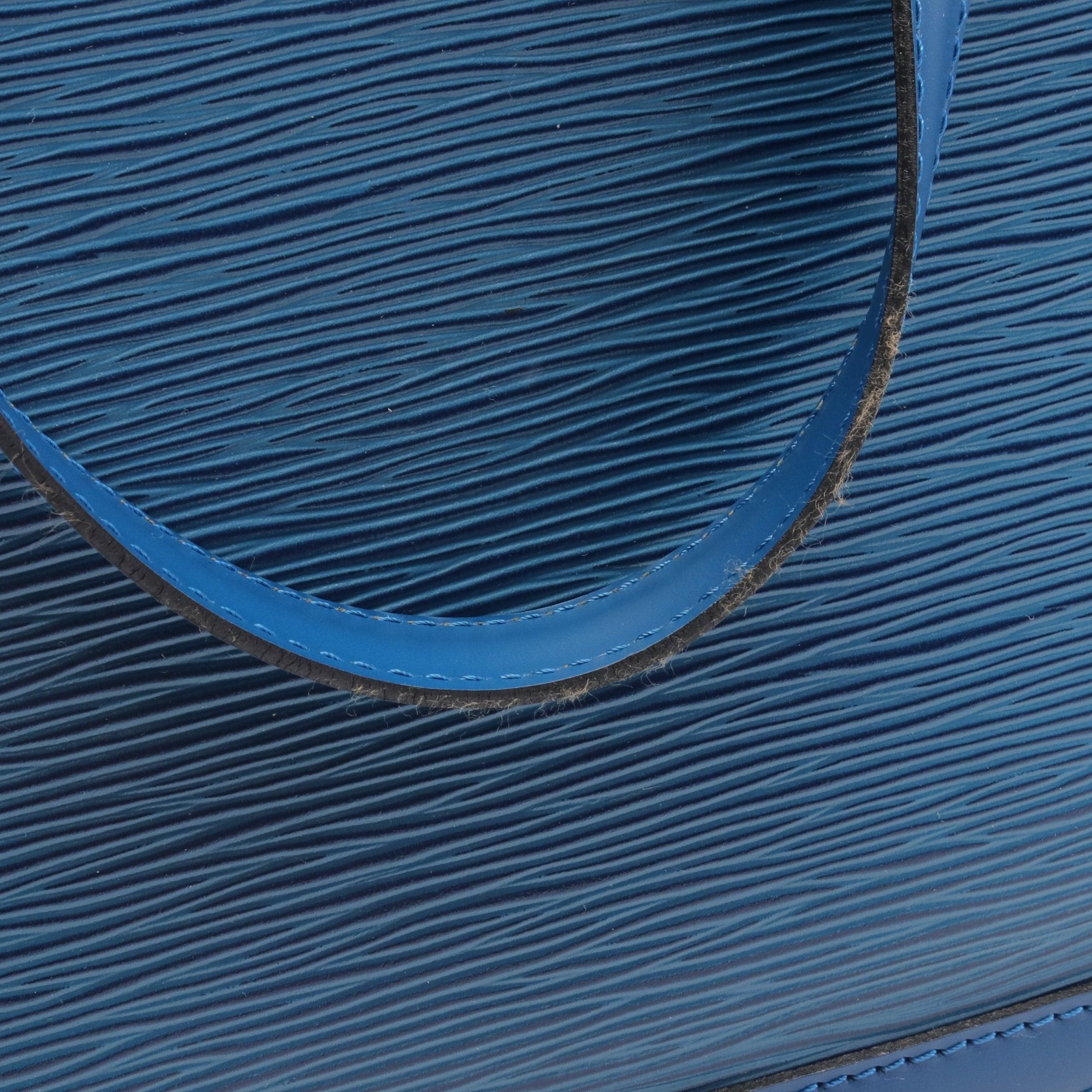 Louis Vuitton Louis Vuitton Lussac Epi Toledo Blue Shoulder Bag Tote Leather Size ONE SIZE - 9 Thumbnail