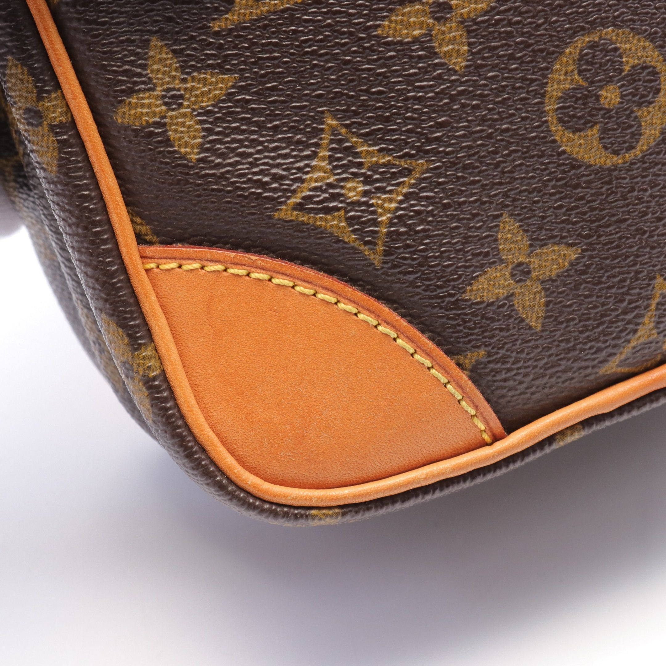Louis Vuitton Louis Vuitton Amazon Monogram Shoulder Bag Leather Brown Size ONE SIZE - 10 Thumbnail