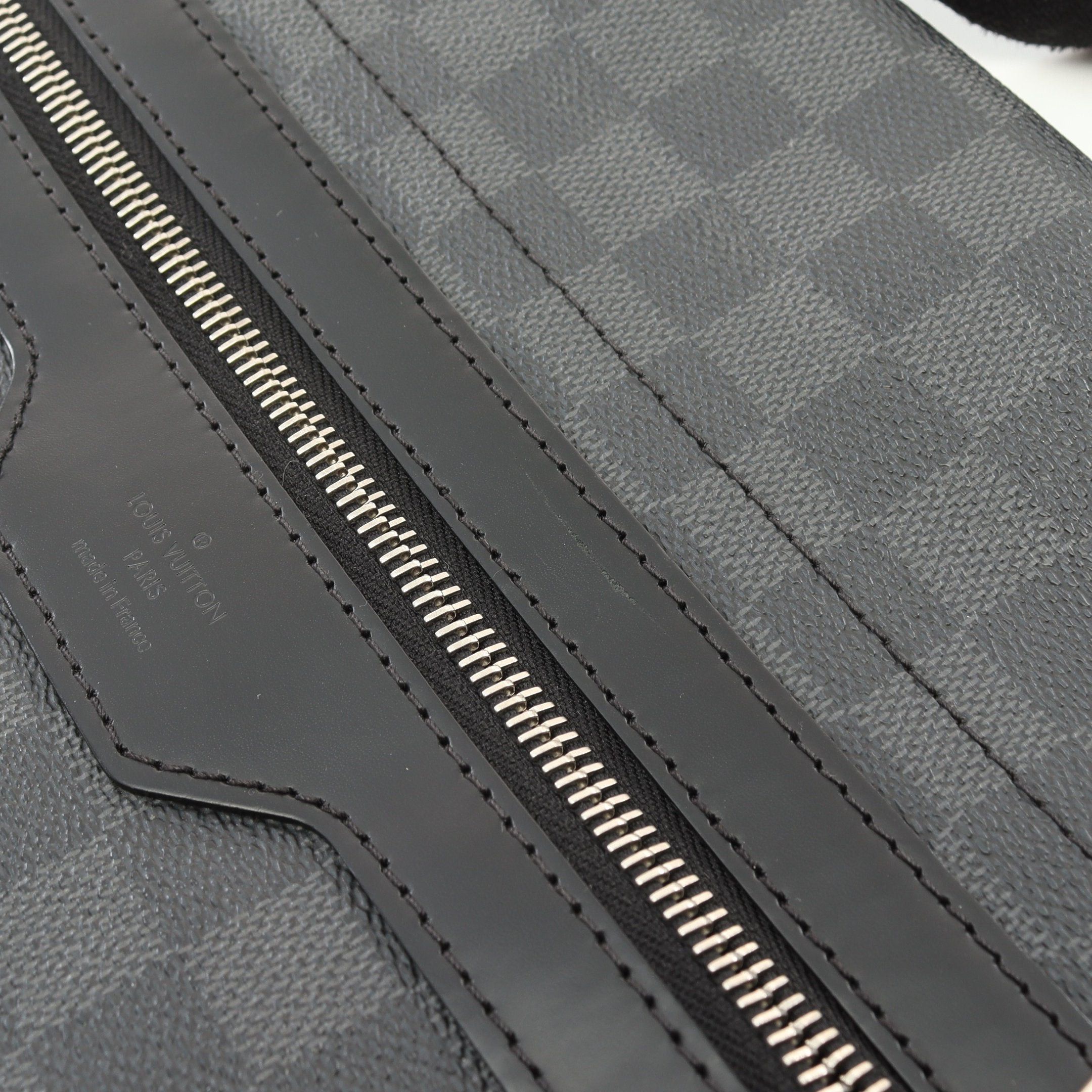 Louis Vuitton Louis Vuitton Daniel Mm Damier Graphite Shoulder Bag Leather Black Size ONE SIZE - 9 Thumbnail