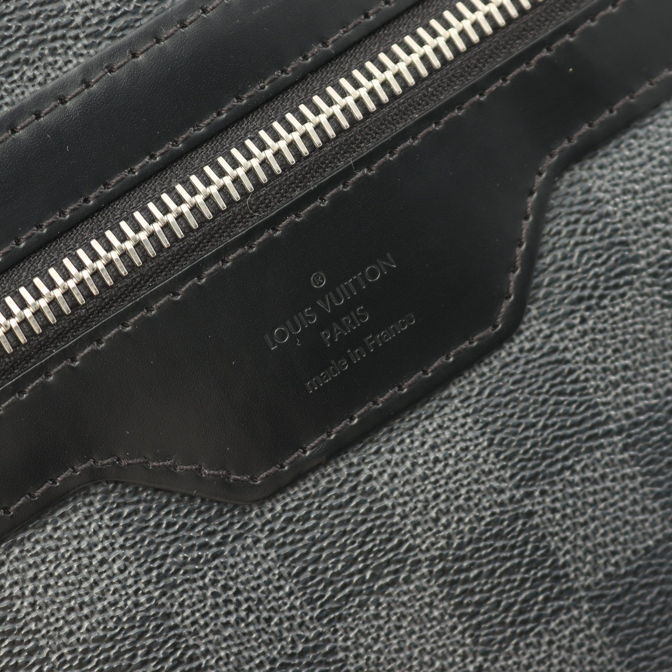 Louis Vuitton Louis Vuitton Daniel Mm Damier Graphite Shoulder Bag Leather Black Size ONE SIZE - 4 Thumbnail