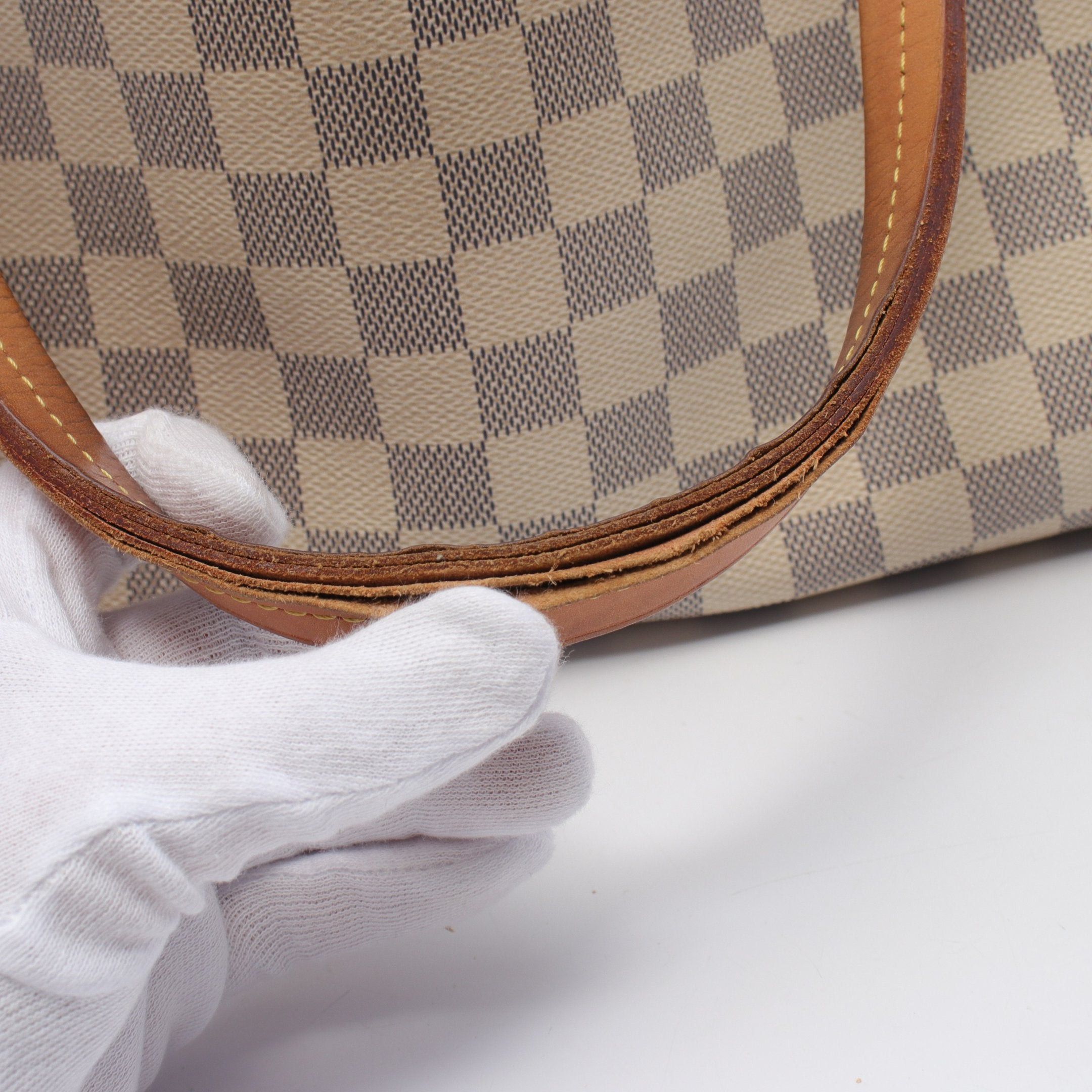 Louis Vuitton Louis Vuitton Lymington Damier Azur Handbag Leather White Size ONE SIZE - 8 Thumbnail