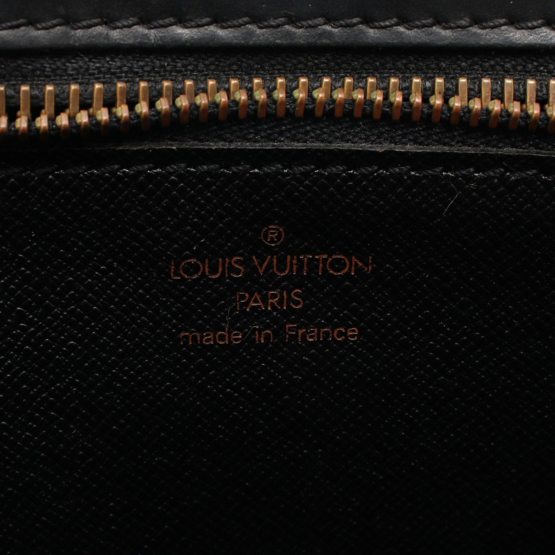 Louis Vuitton Louis Vuitton Enghien Epi Noir Shoulder Bag Leather Black Size ONE SIZE - 4 Thumbnail