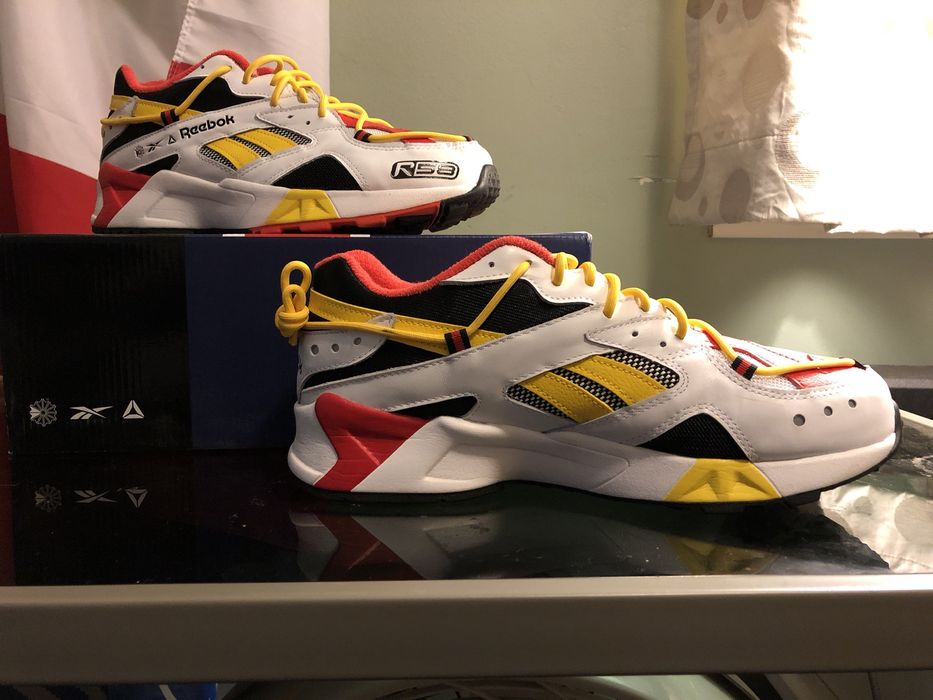 Reebok store aztrek r58