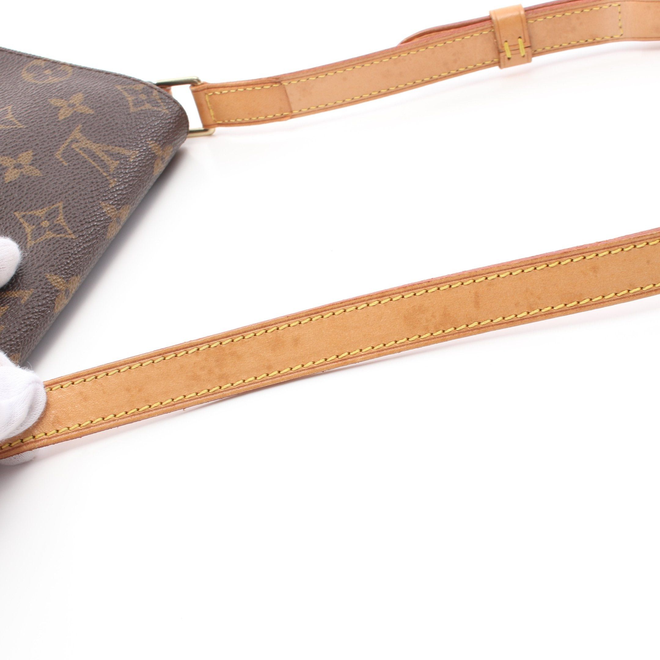 Louis Vuitton Louis Vuitton Musette Salsa Short Strap Monogram Shoulder Bag Leather Brown Size ONE SIZE - 6 Thumbnail