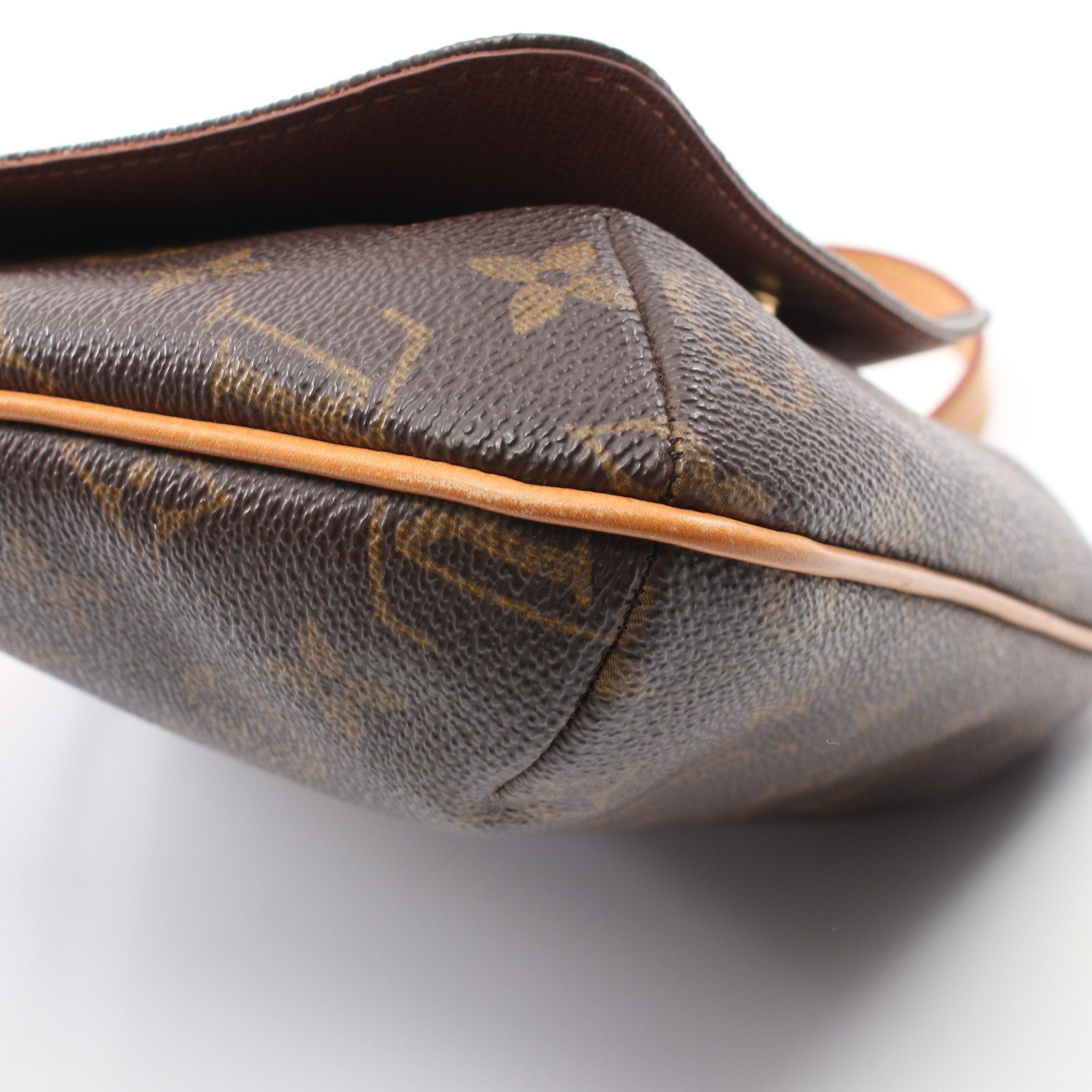 Louis Vuitton Louis Vuitton Musette Salsa Short Strap Monogram Shoulder Bag Leather Brown Size ONE SIZE - 8 Thumbnail