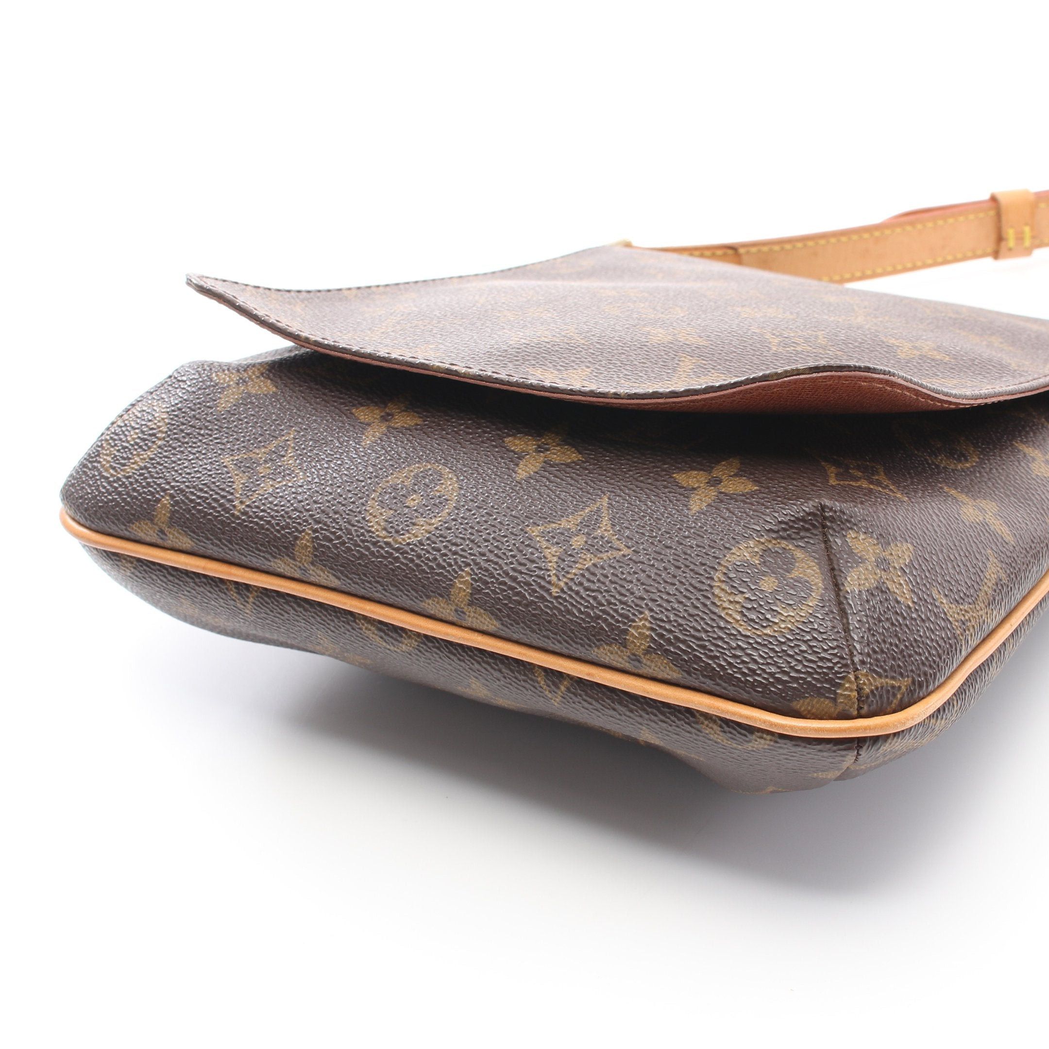 Louis Vuitton Louis Vuitton Musette Salsa Short Strap Monogram Shoulder Bag Leather Brown Size ONE SIZE - 11 Thumbnail
