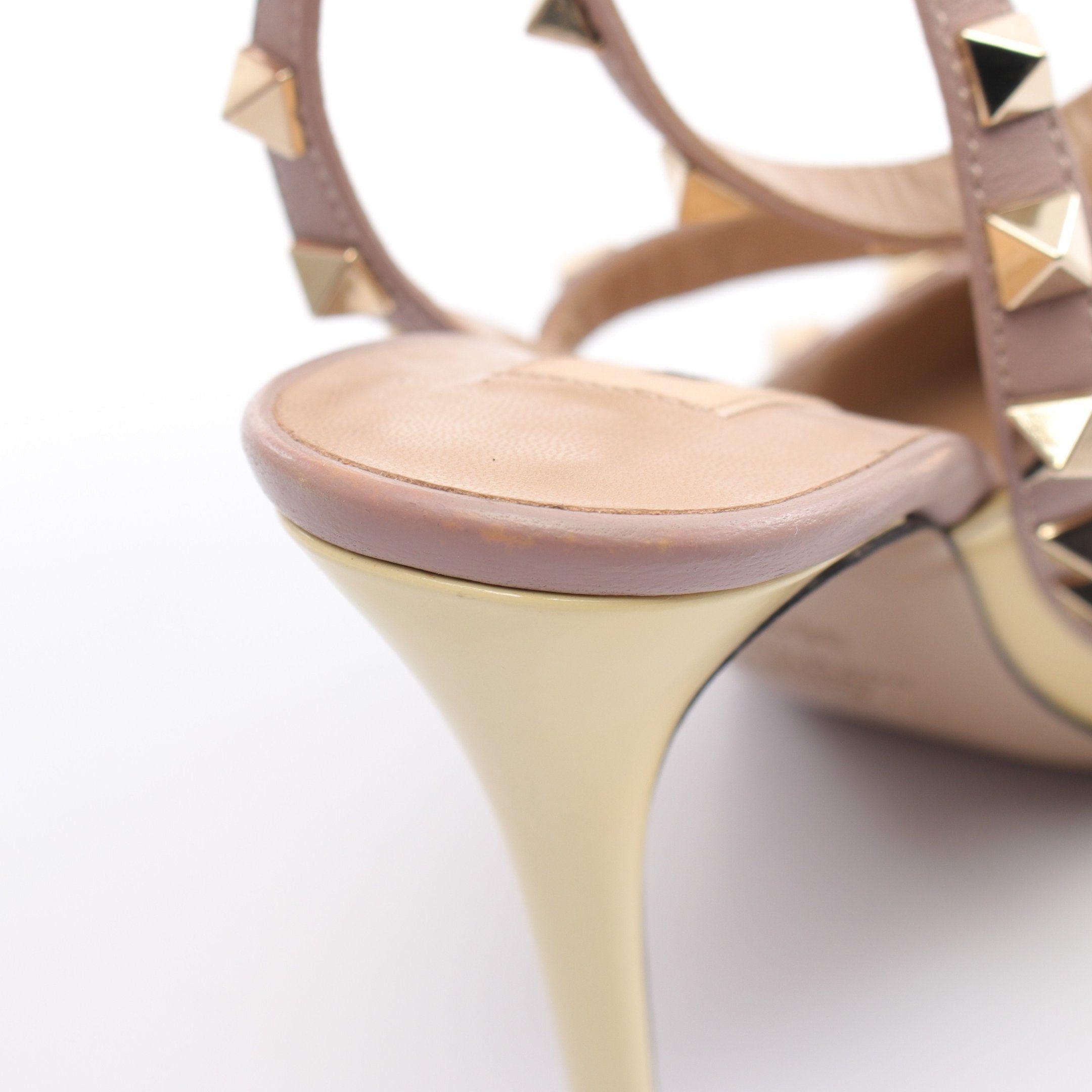 Valentino Valentino Rockstud Pumps Ankle Strap Patent Leather Light Yellow Gray Beige Size ONE SIZE - 8 Thumbnail