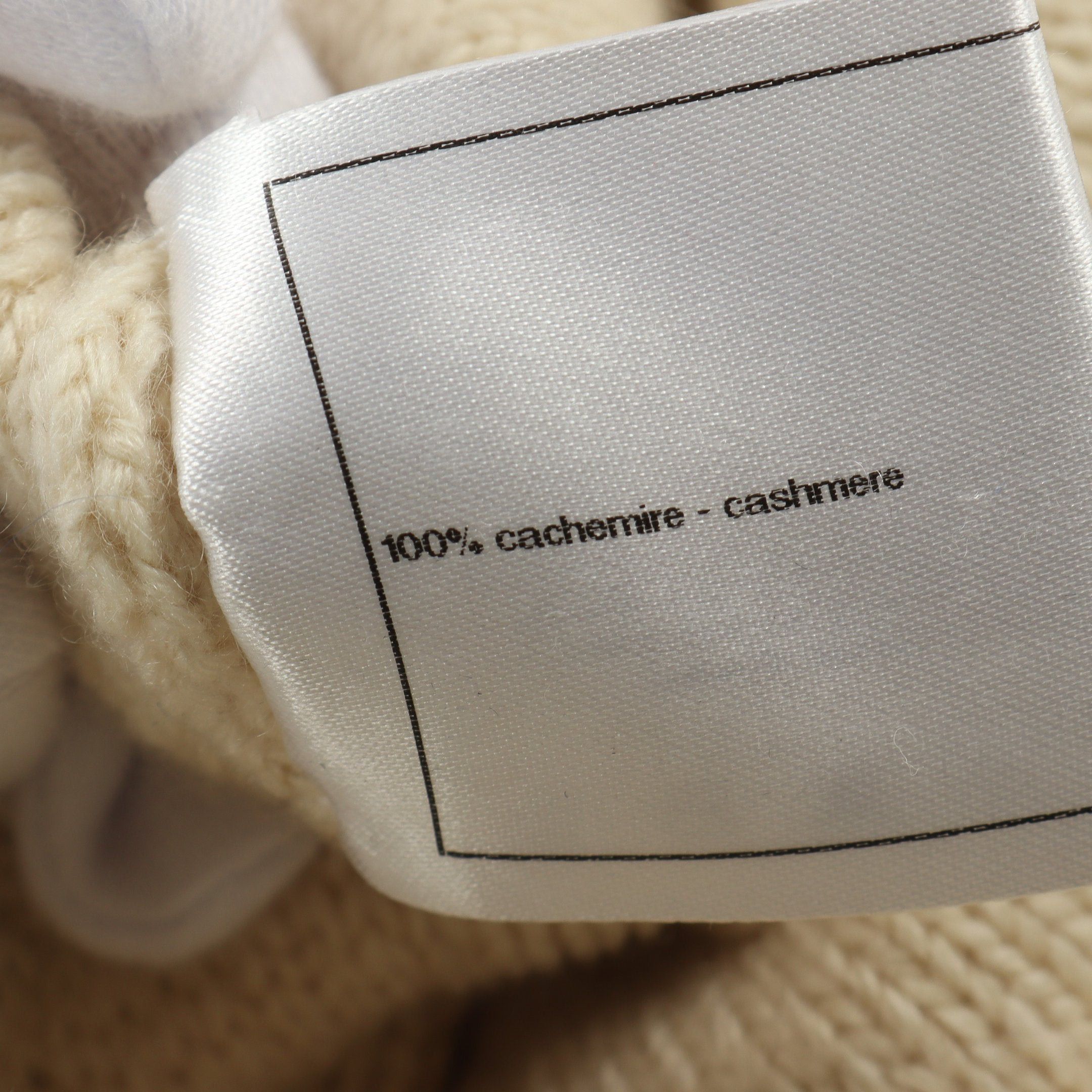 Chanel Chanel Coco Button Knit Dress No Sleeve Cashmere Ivory Size ONE SIZE - 4 Thumbnail
