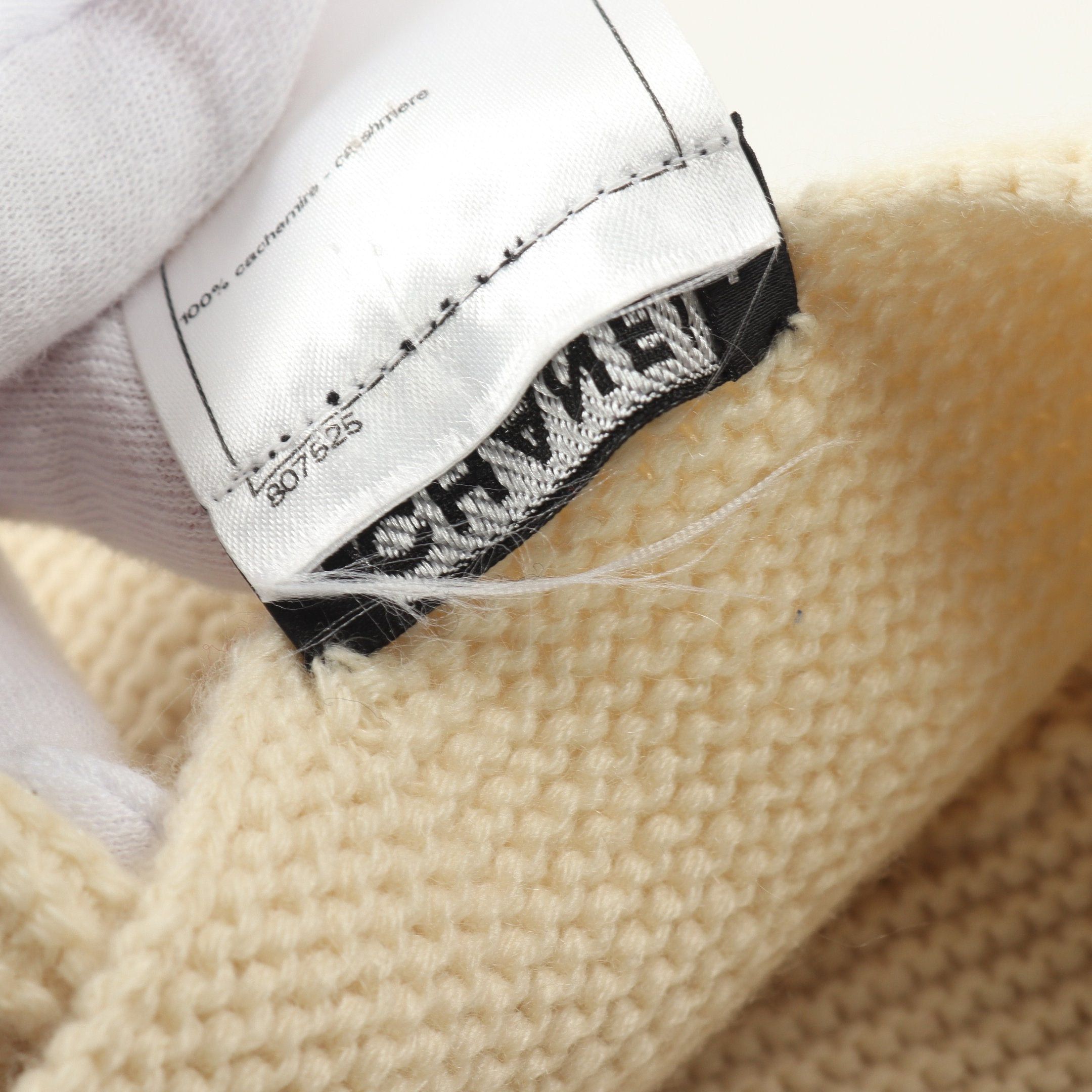 Chanel Chanel Coco Button Knit Dress No Sleeve Cashmere Ivory Size ONE SIZE - 7 Thumbnail