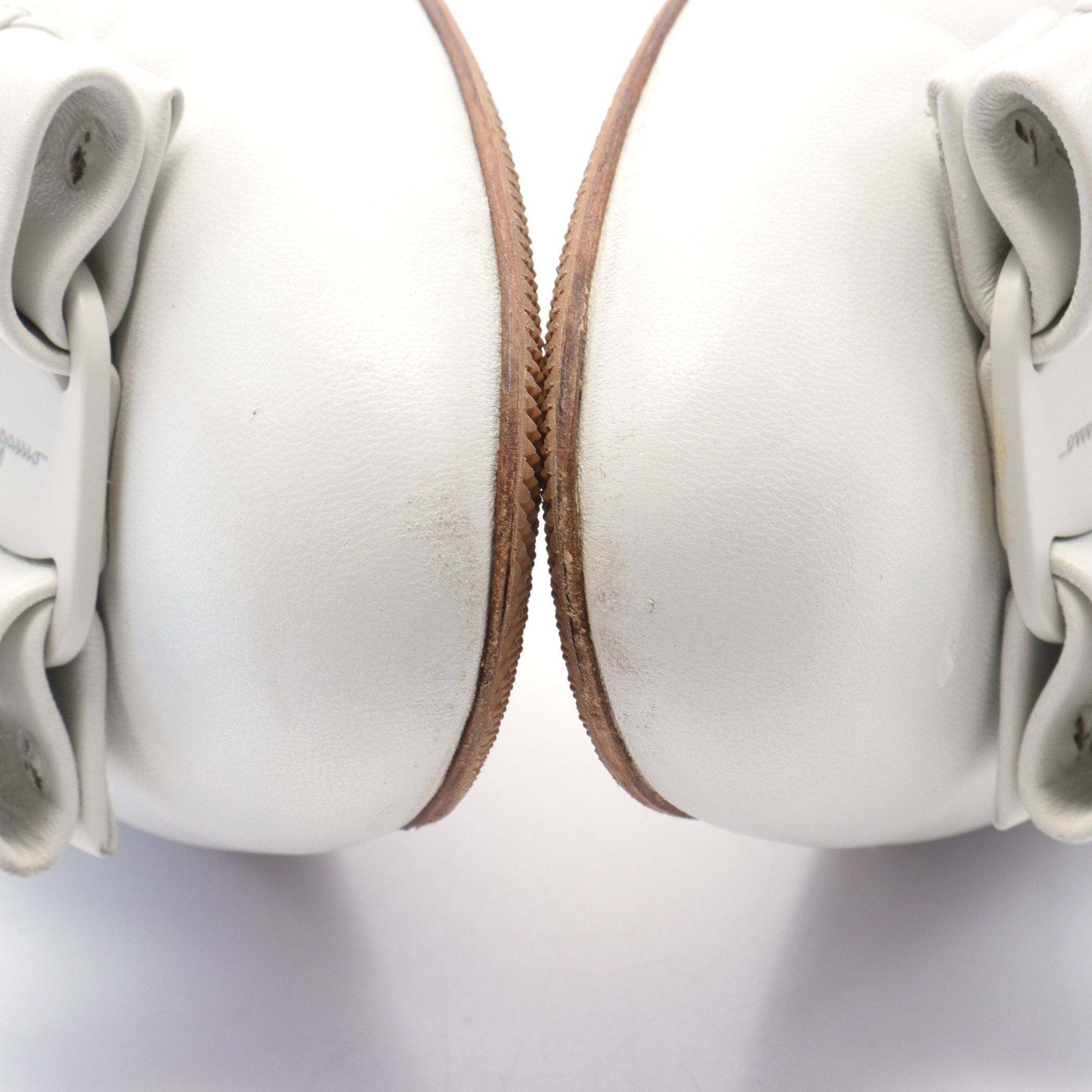 Salvatore Ferragamo Salvatore Ferragamo Vara Ribbon Pumps Leather Off White Size ONE SIZE - 7 Thumbnail