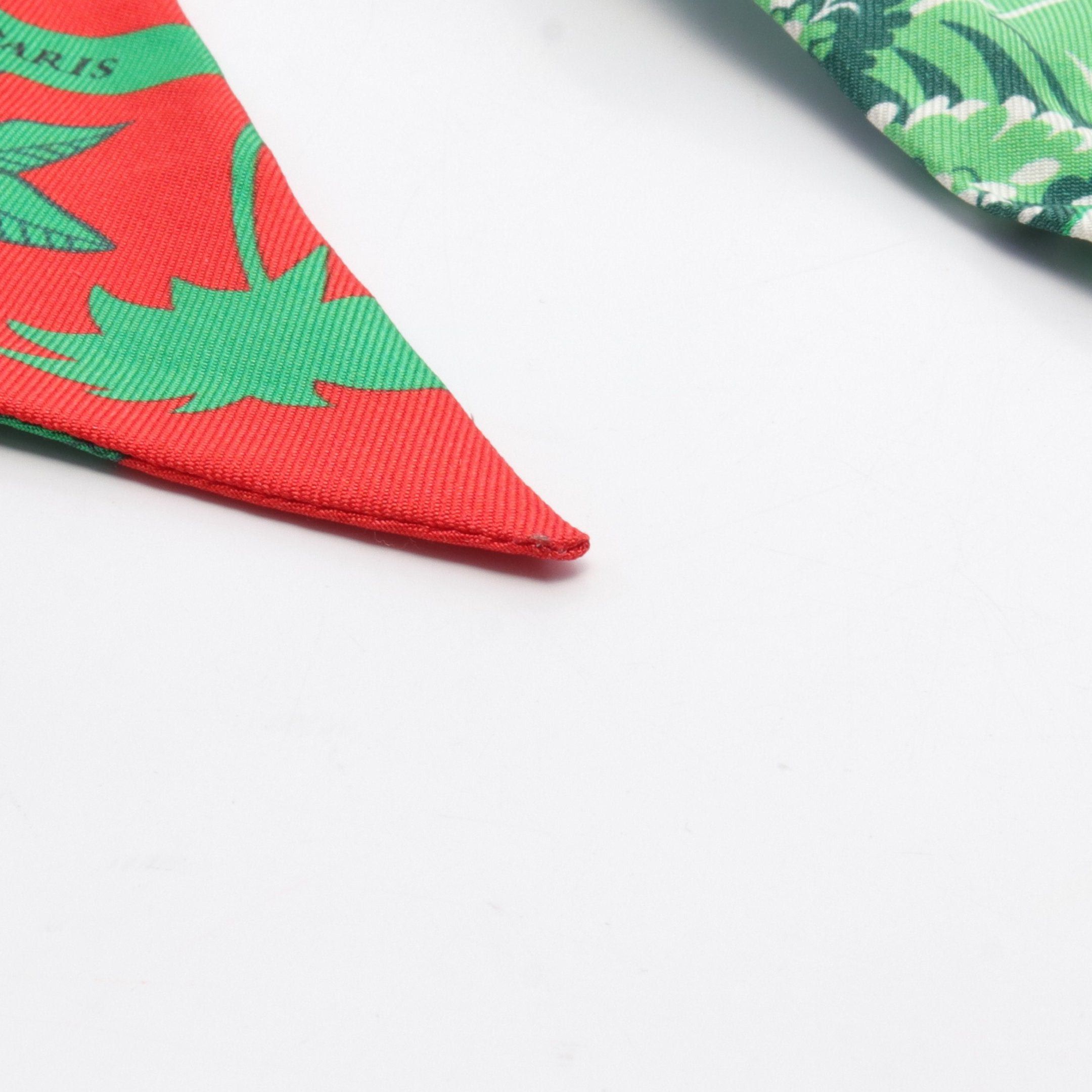 Hermes Hermes Twilly Mythiques Phoenix Ribbon Scarf Silk Red Green Multicolor Size ONE SIZE - 6 Thumbnail