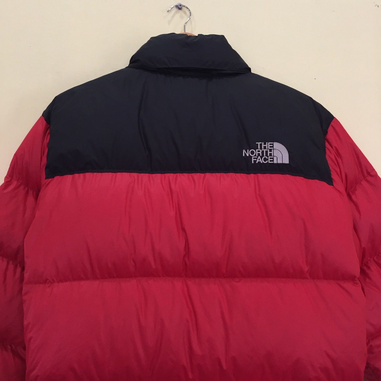 The North Face Vintage THE NORTH FACE 700 Nuptse Size US M / EU 48-50 / 2 - 7 Thumbnail