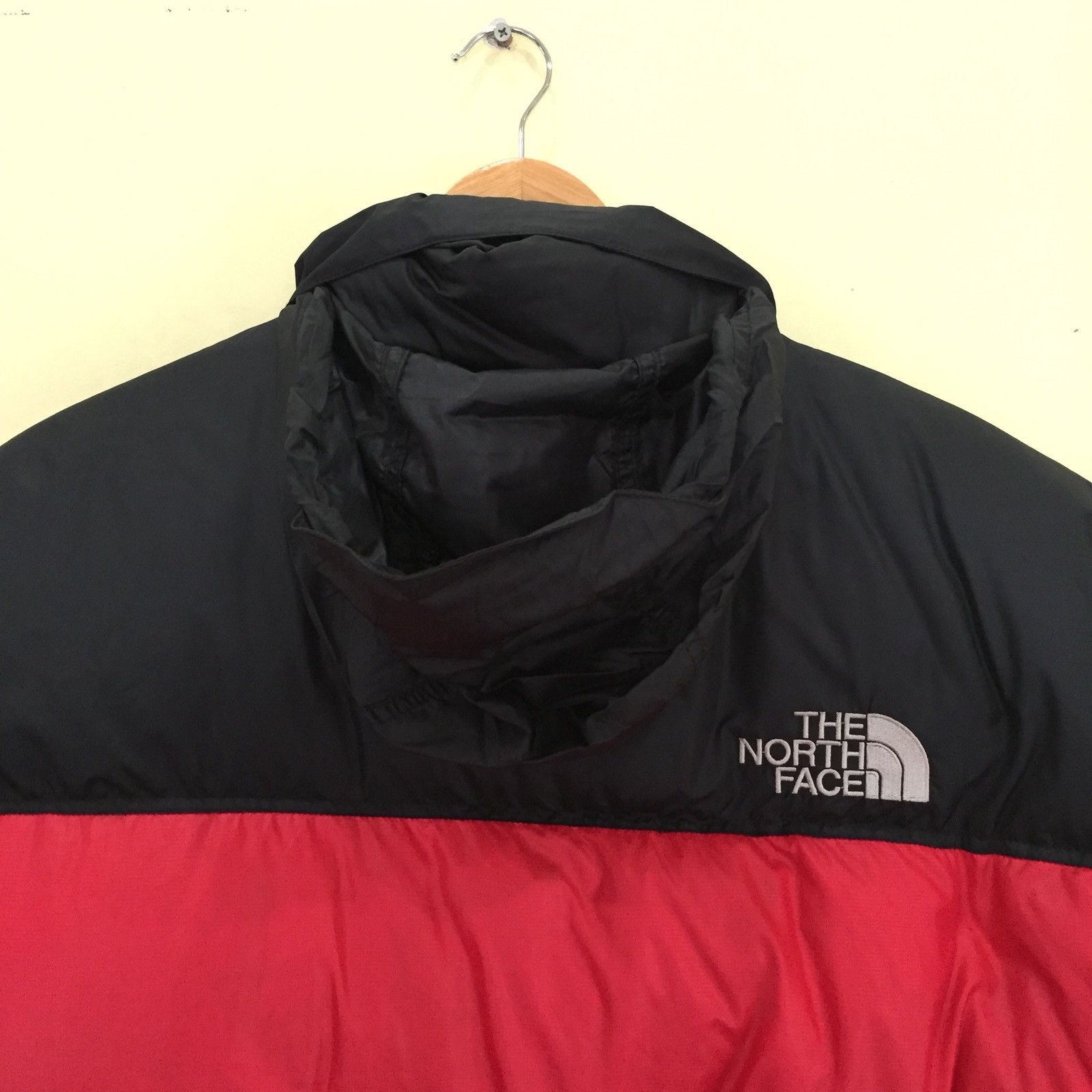 The North Face Vintage THE NORTH FACE 700 Nuptse Size US M / EU 48-50 / 2 - 8 Thumbnail
