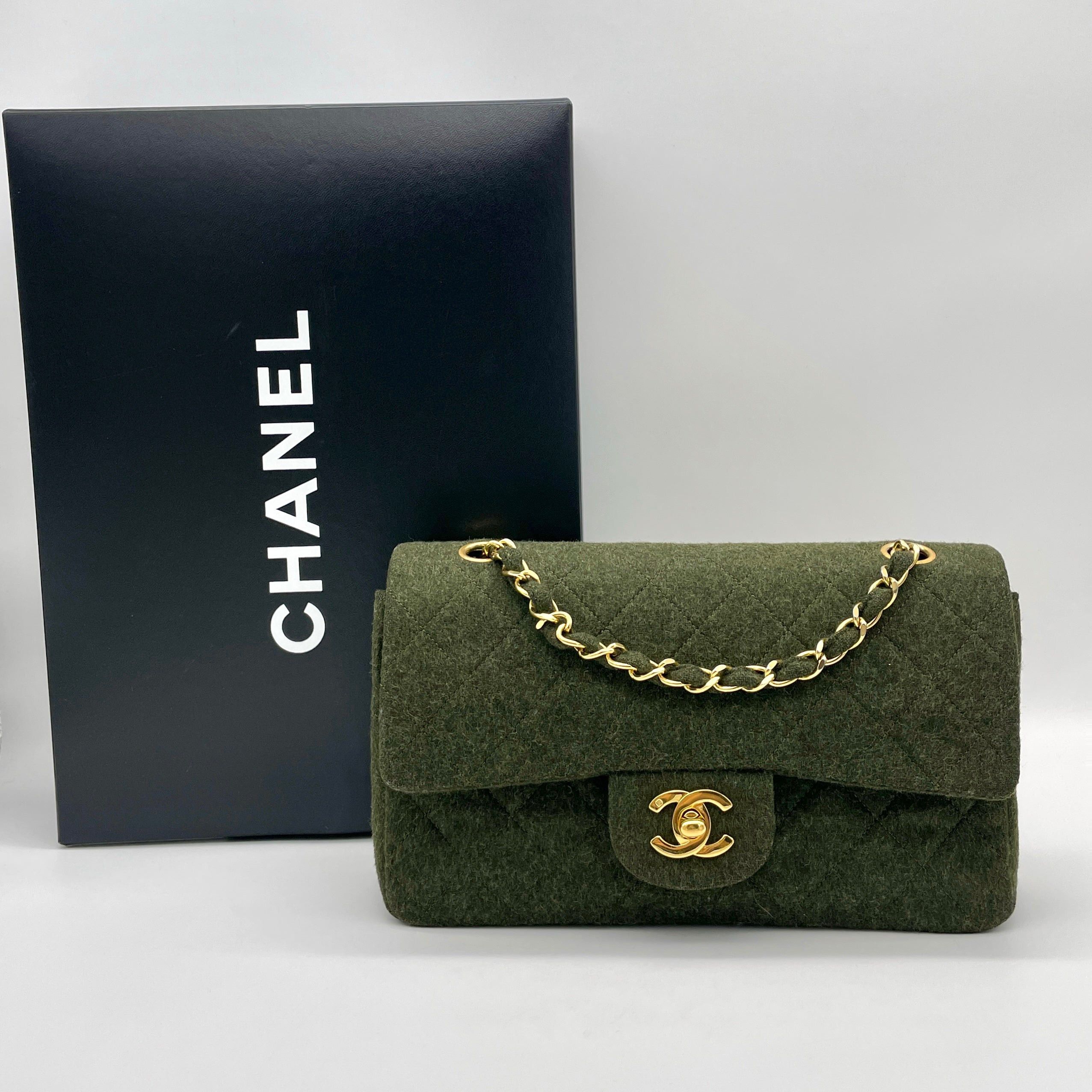 Chanel Chanel Matelasse Classic Flap 23 Wool Green Ghw Size ONE SIZE - 3 Thumbnail