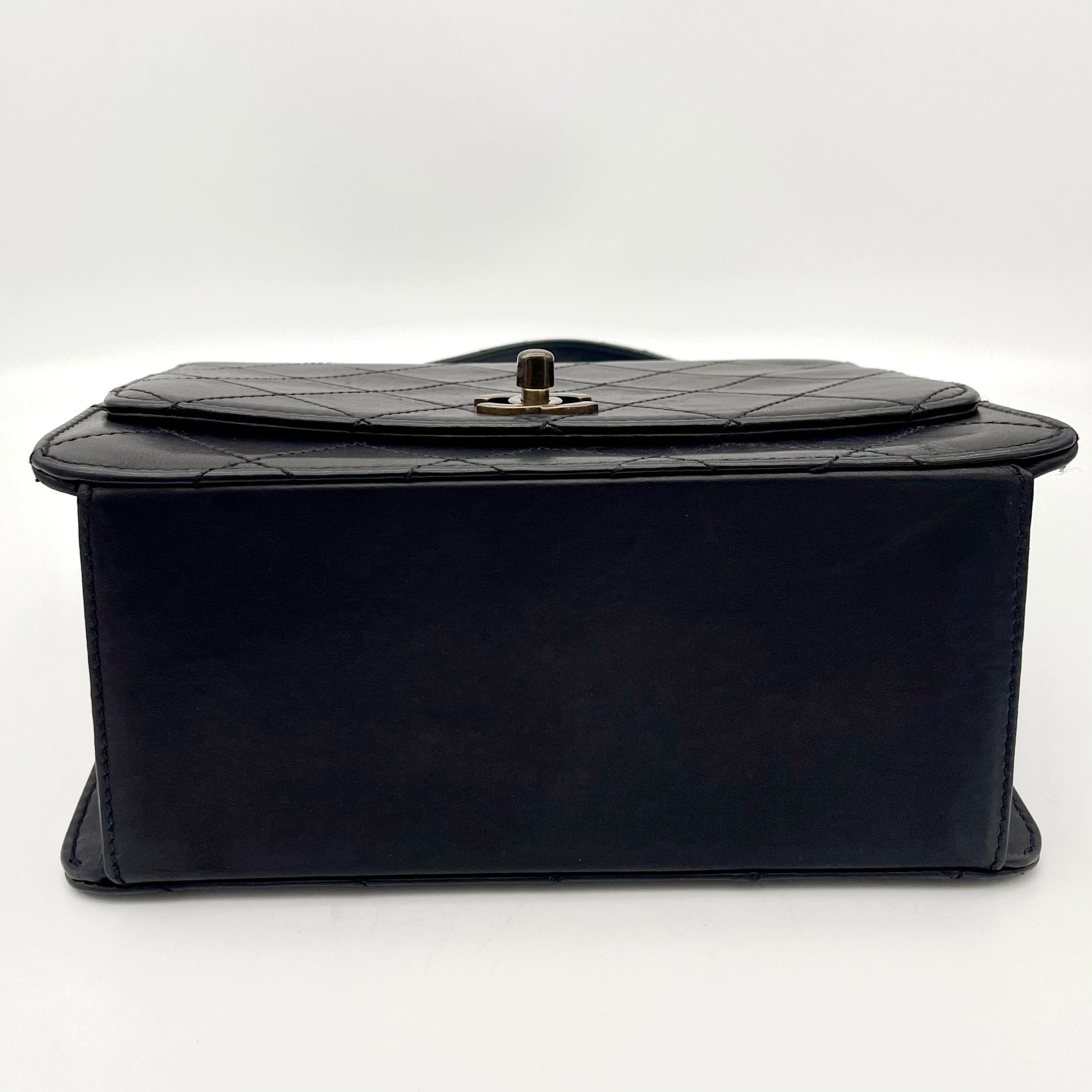 Chanel Chanel Matelasse Kelly-Style Turnlock Handbag Size ONE SIZE - 6 Thumbnail