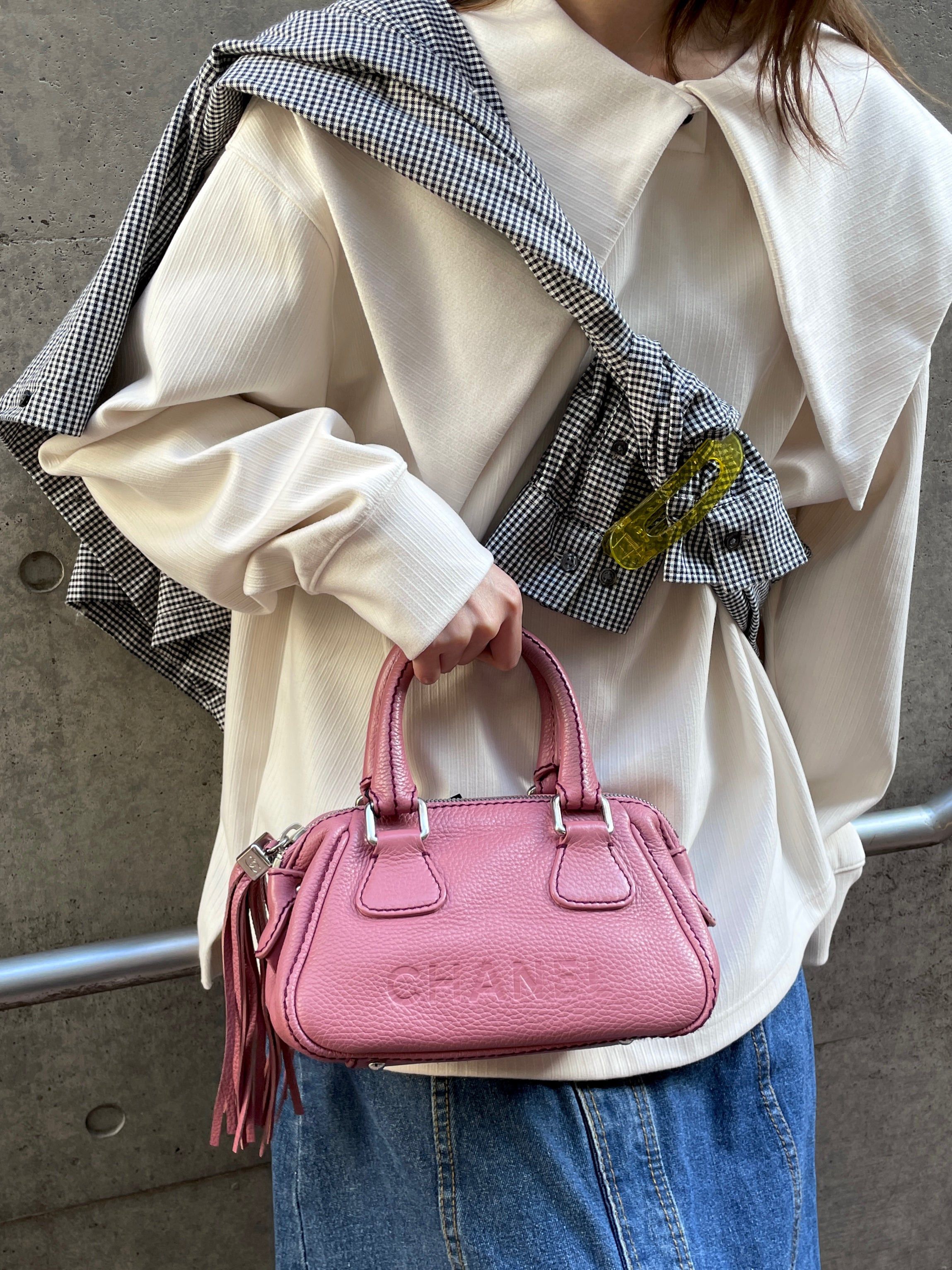 Chanel Chanel Caviar Skin Leather Logo Handbag Pink Size ONE SIZE - 3 Thumbnail