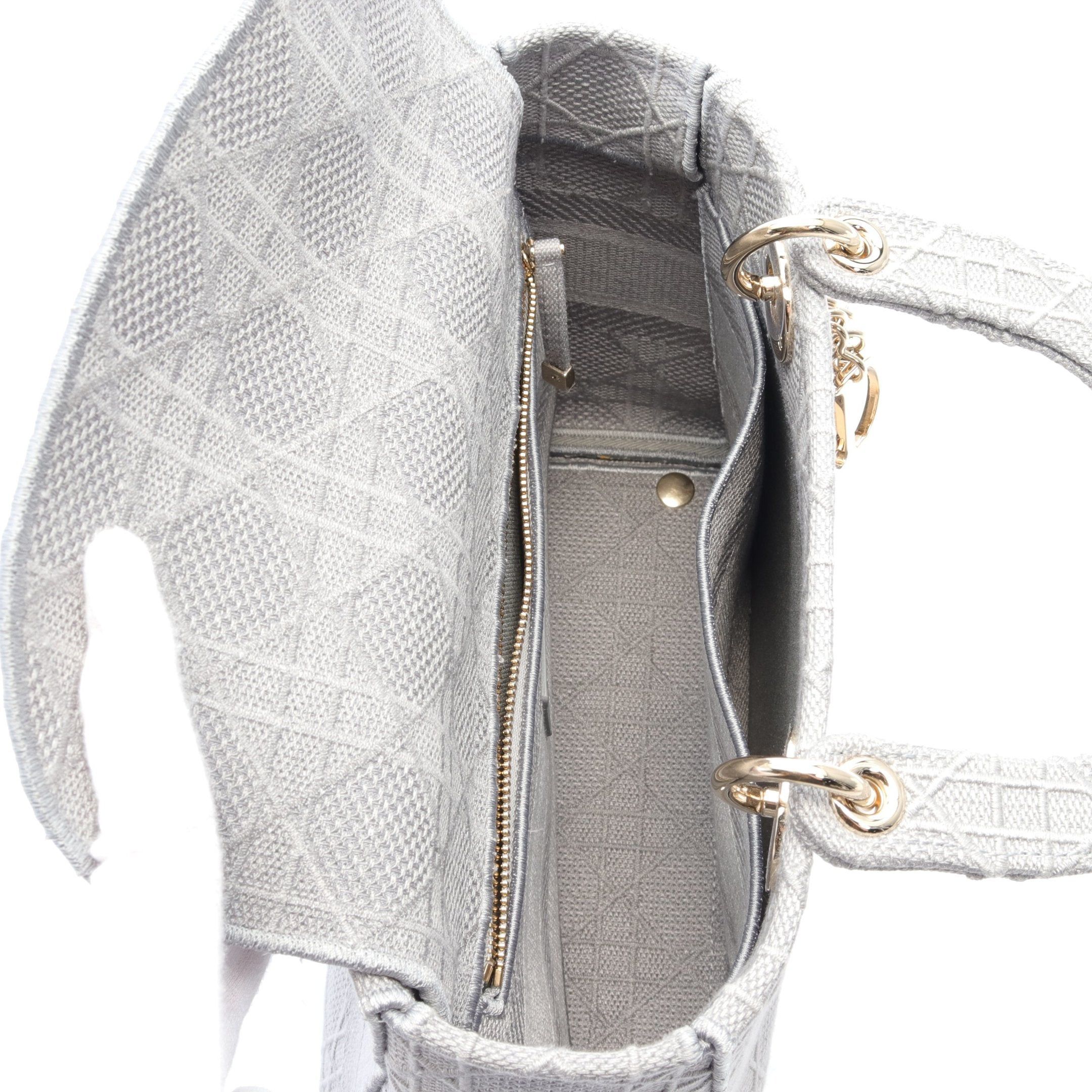 Dior Dior Lady Medium Bag Handbag Canvas Gray Size ONE SIZE - 3 Thumbnail