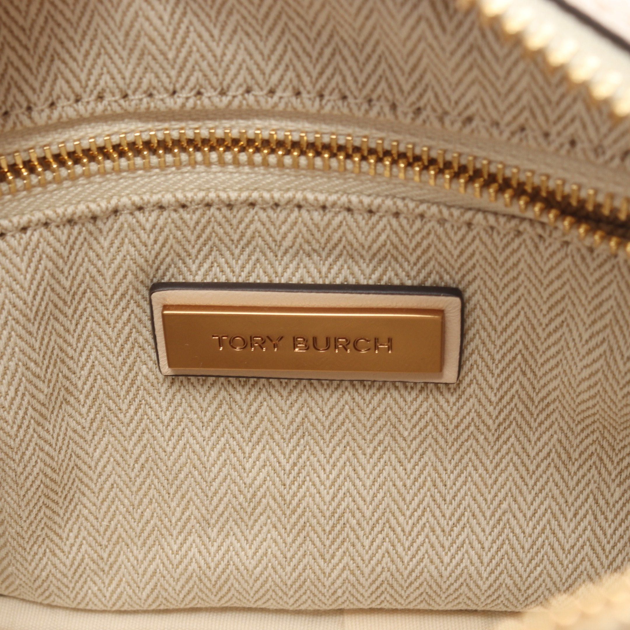 Tory Burch Tory Burch Kira Chevron Camera Bag Chain Shoulder Leather Ivory Size ONE SIZE - 4 Thumbnail