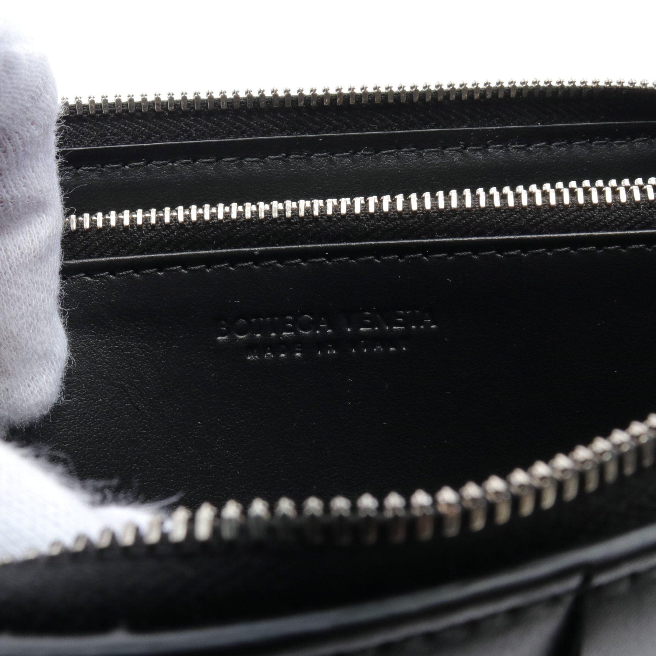 Bottega Veneta Bottega Veneta Cassette Zip Around Wallet Round Zipper Long Leather Black Size ONE SIZE - 4 Thumbnail