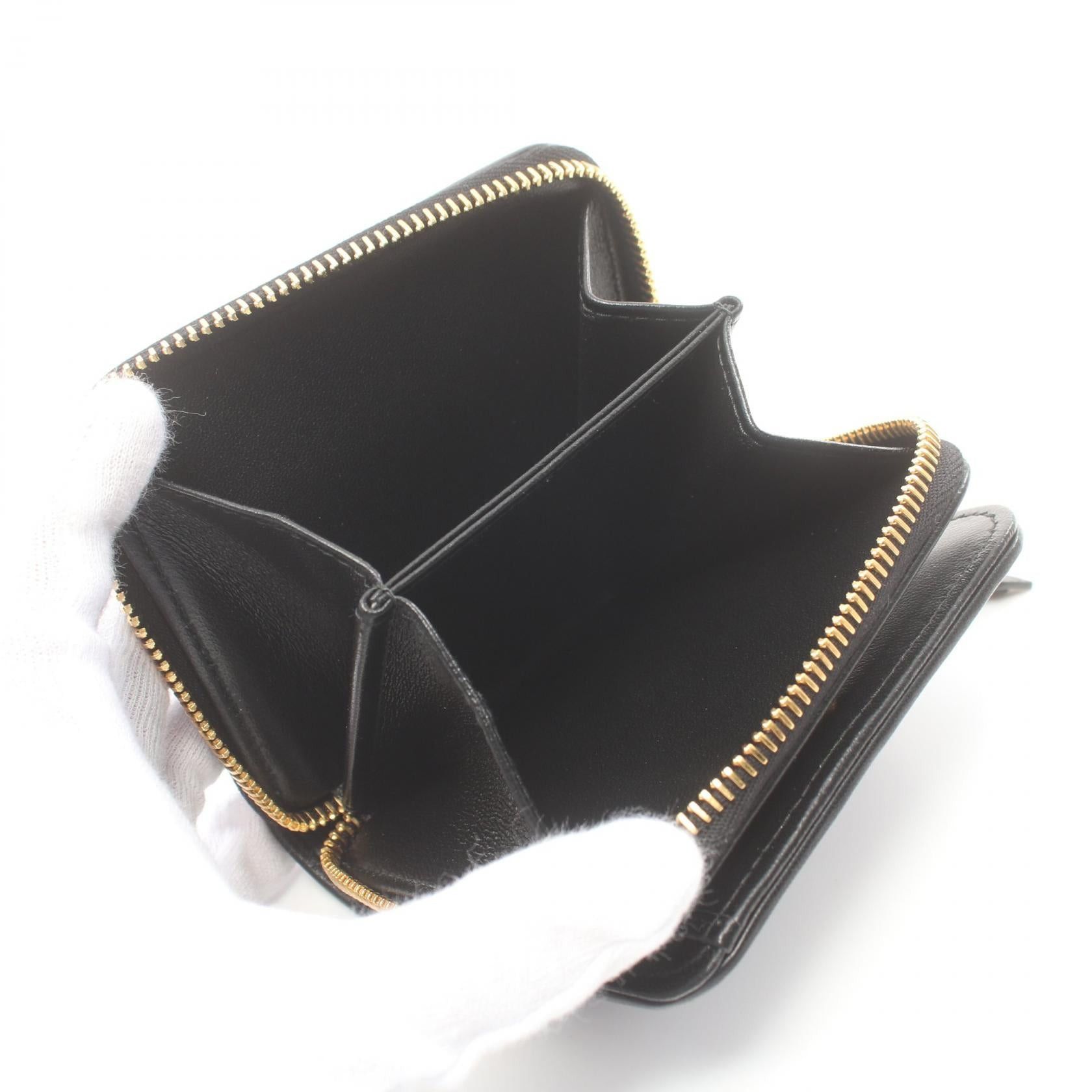 Miu Miu Miu Miu Matelasse Bi-Fold Wallet Leather Black Size ONE SIZE - 4 Thumbnail