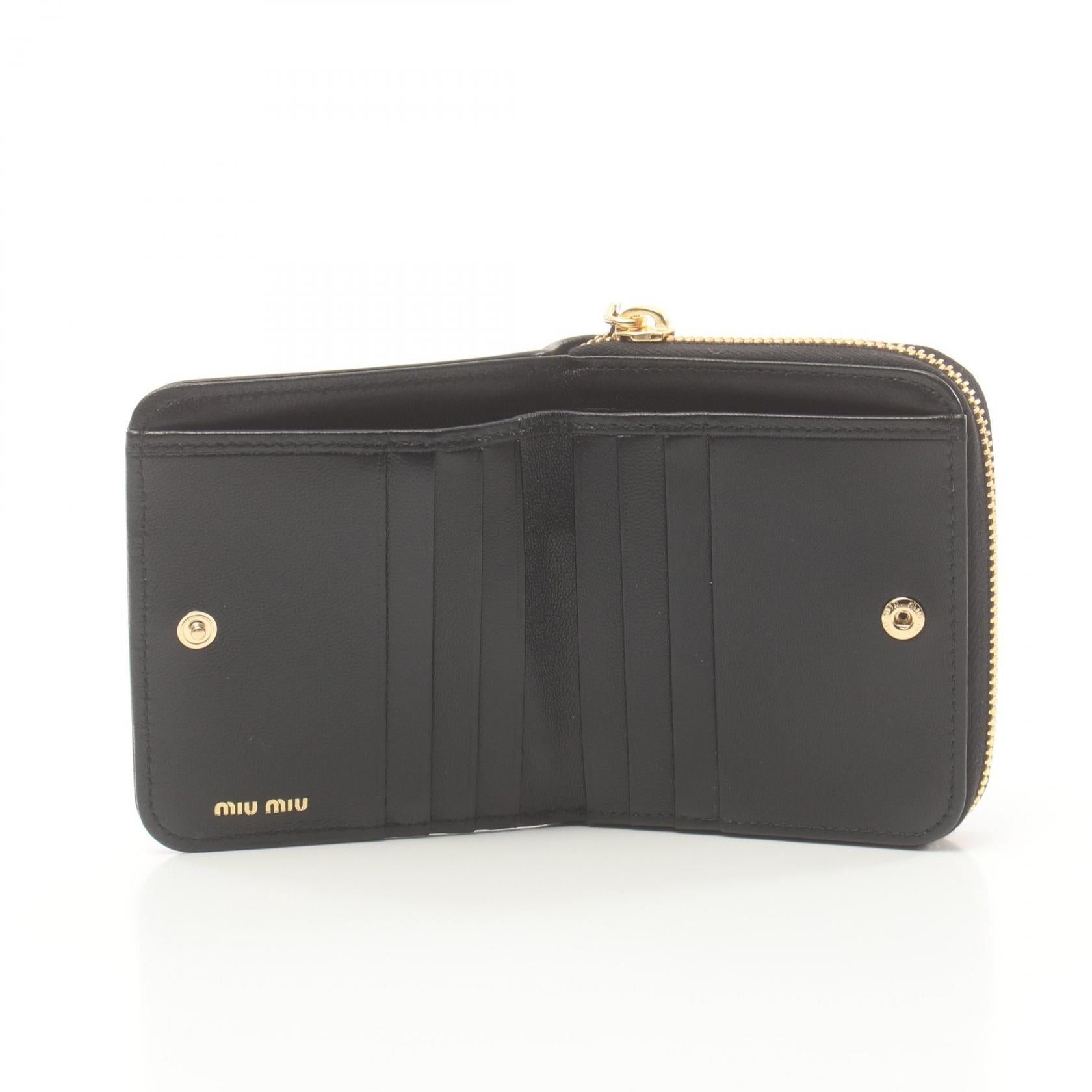 Miu Miu Miu Miu Matelasse Bi-Fold Wallet Leather Black Size ONE SIZE - 3 Thumbnail