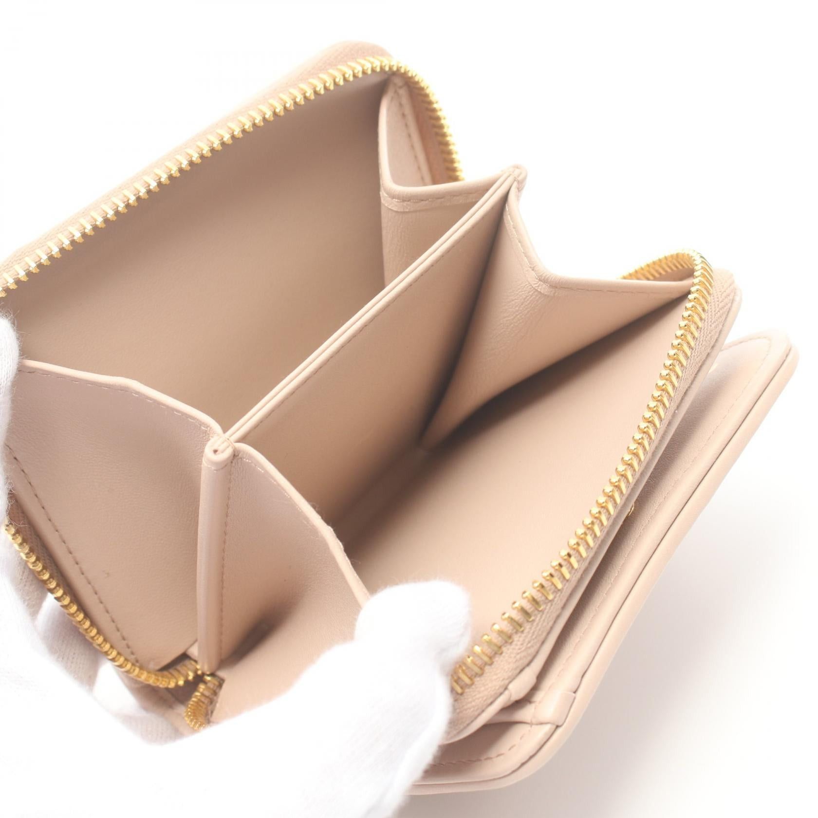 Miu Miu Miu Miu Matelasse Bi-Fold Wallet Leather Pink Size ONE SIZE - 4 Thumbnail