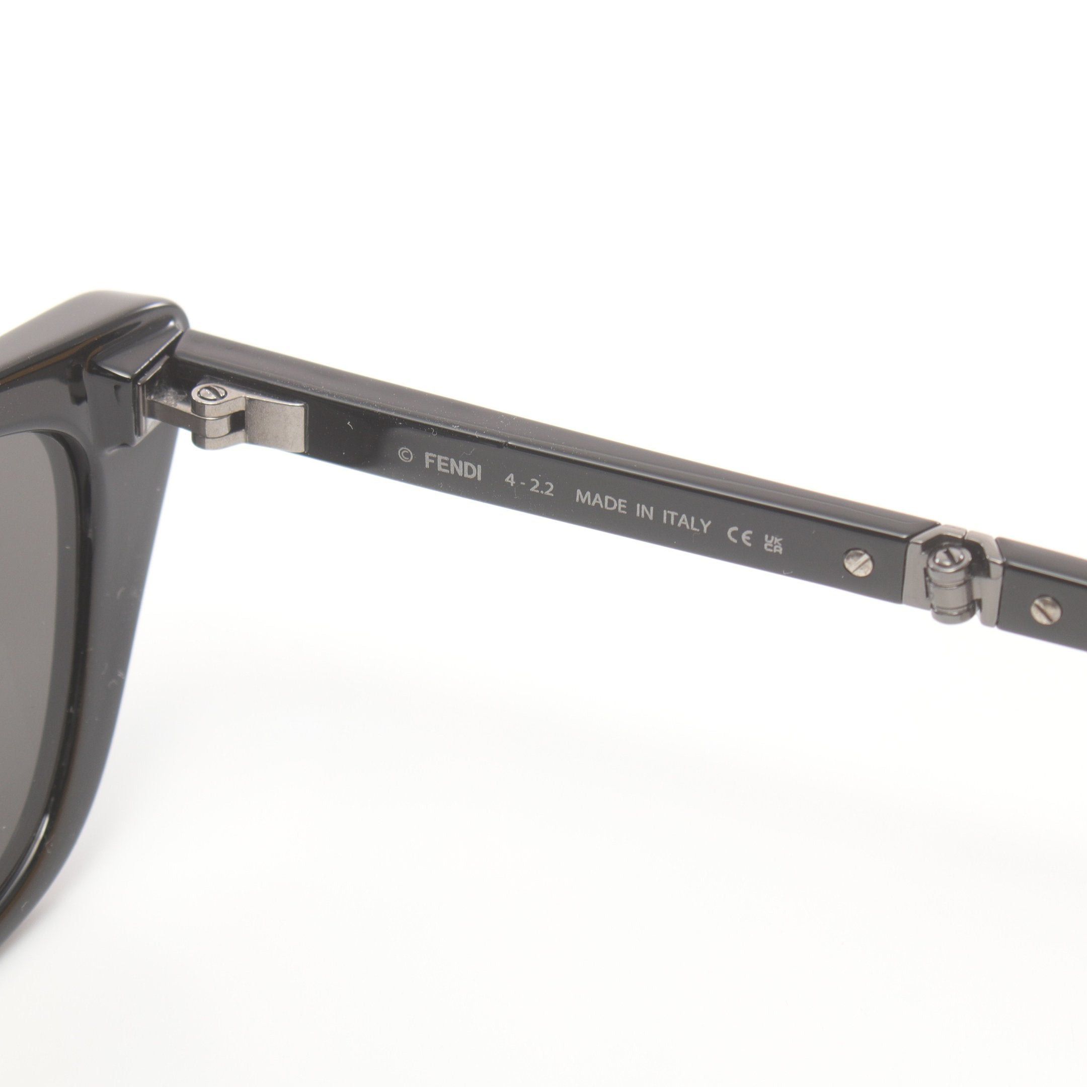 Fendi Fendi Baguette Cat Eye Sunglasses Black Size ONE SIZE - 4 Thumbnail