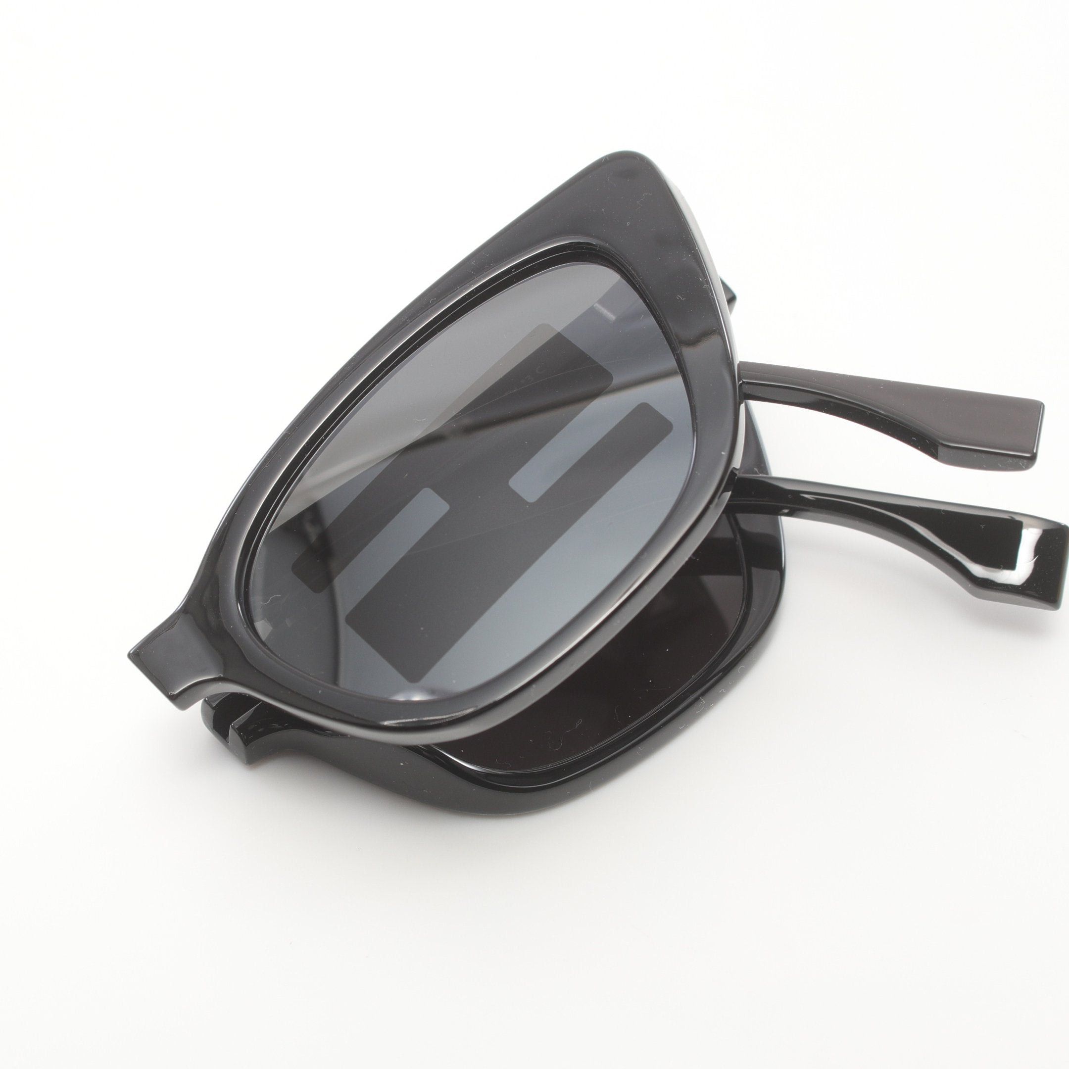 Fendi Fendi Baguette Cat Eye Sunglasses Black Size ONE SIZE - 7 Thumbnail