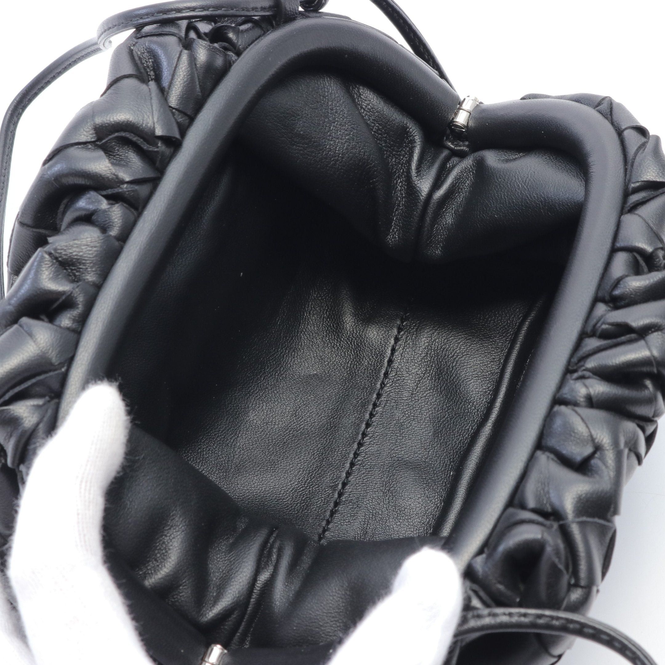 Bottega Veneta Bottega Veneta Mini The Pouch Shoulder Bag Leather Black Size ONE SIZE - 3 Thumbnail