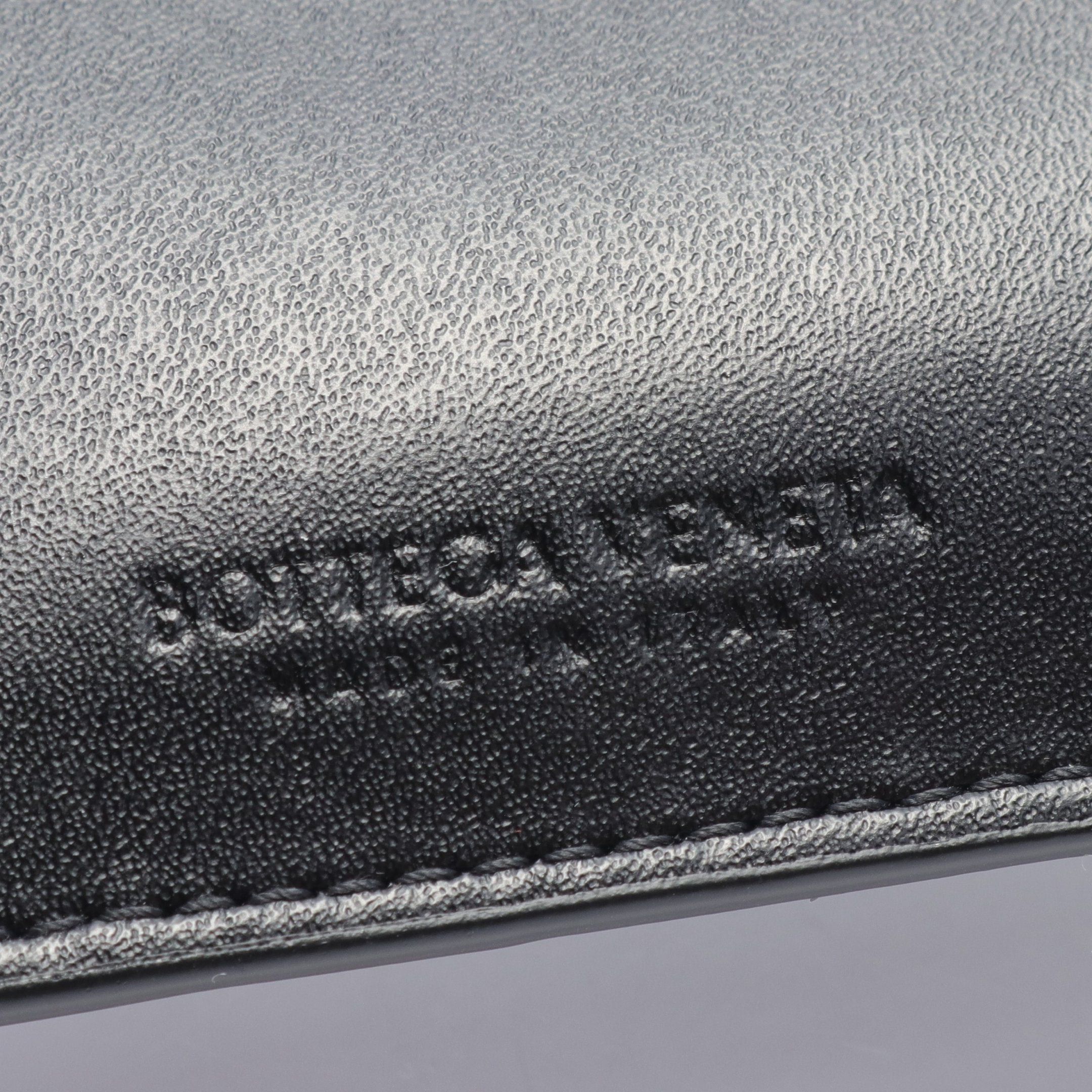 Bottega Veneta Bottega Veneta Cassette Fastener Card Case Leather Black Size ONE SIZE - 4 Thumbnail